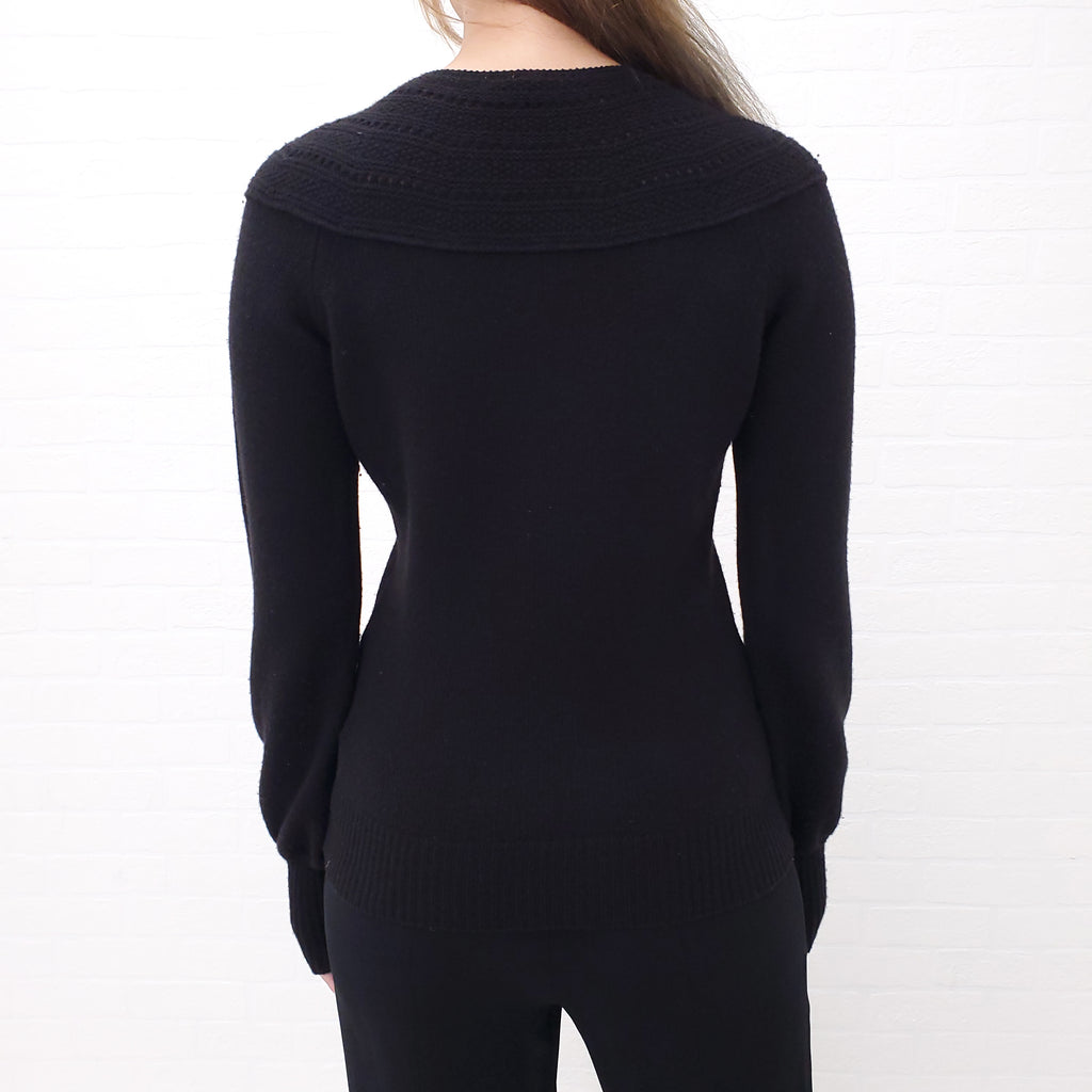 GUCCI BLACK SWEATER WITH TASSEL DETAIL - SIZE M