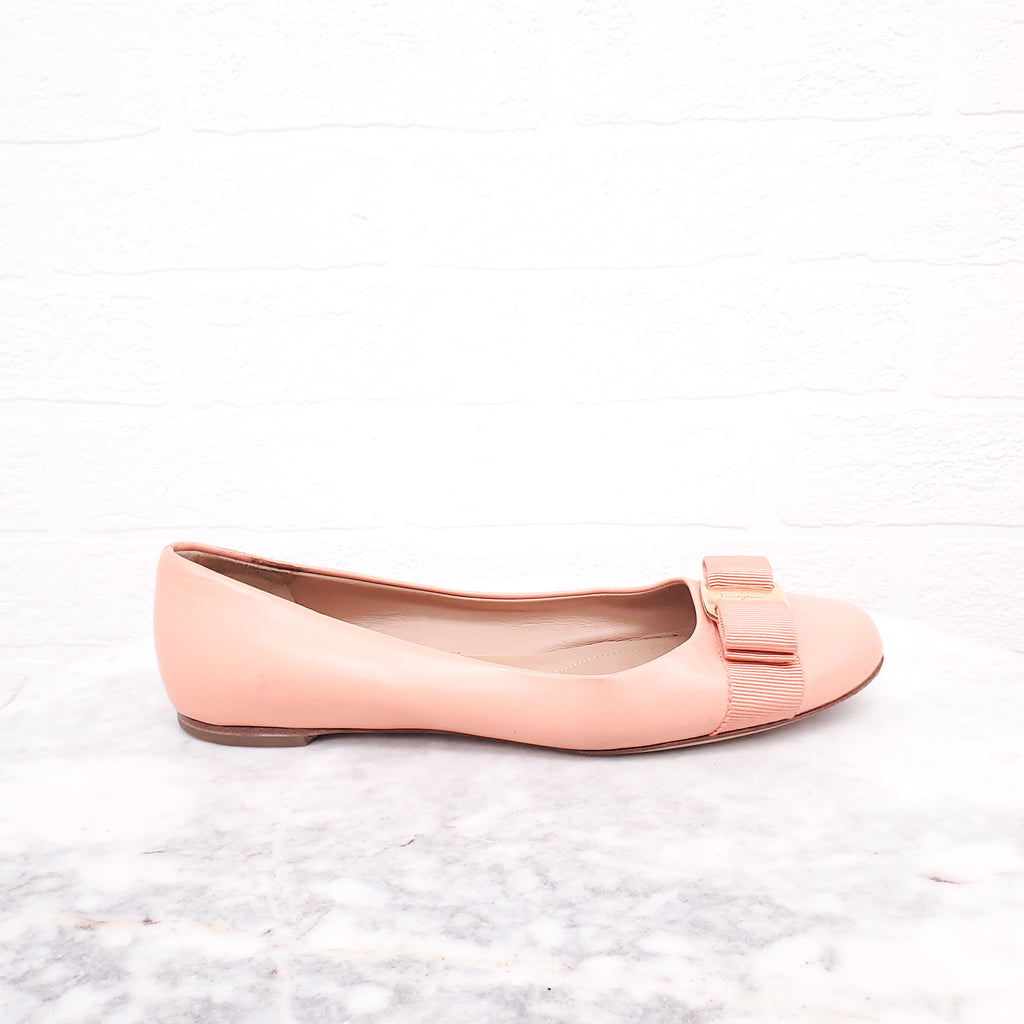 SALVATORE FERRAGAMO PINK FLATS - SIZE 7 (37)