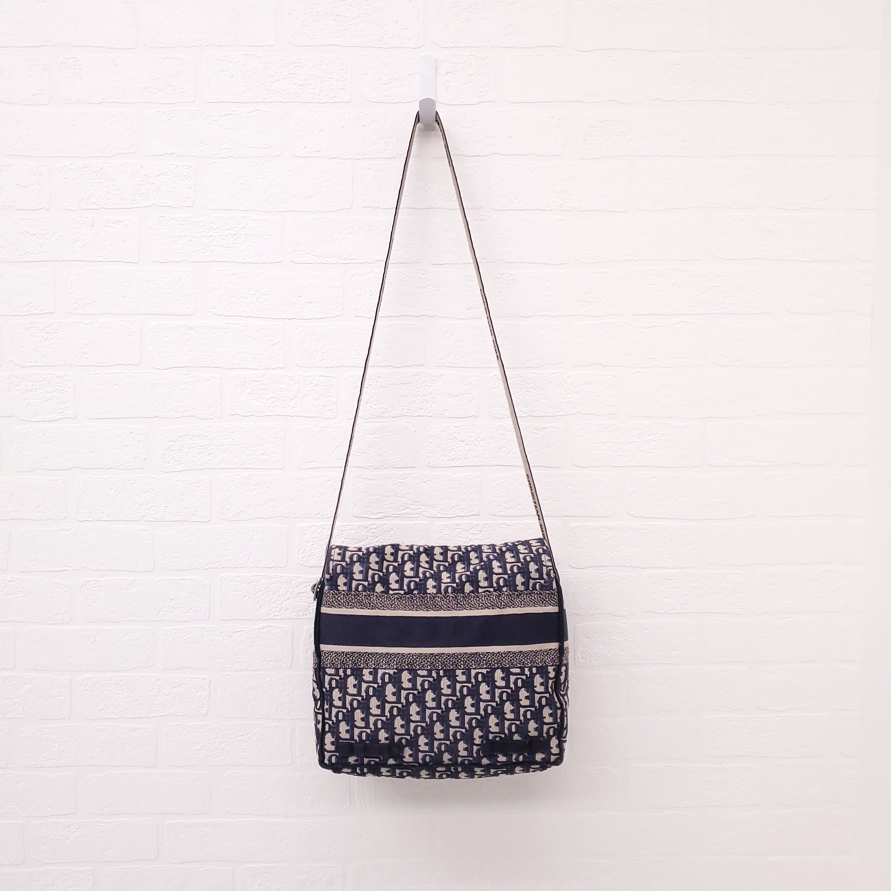 DIOR OBLIQUE MESSENGER BAG