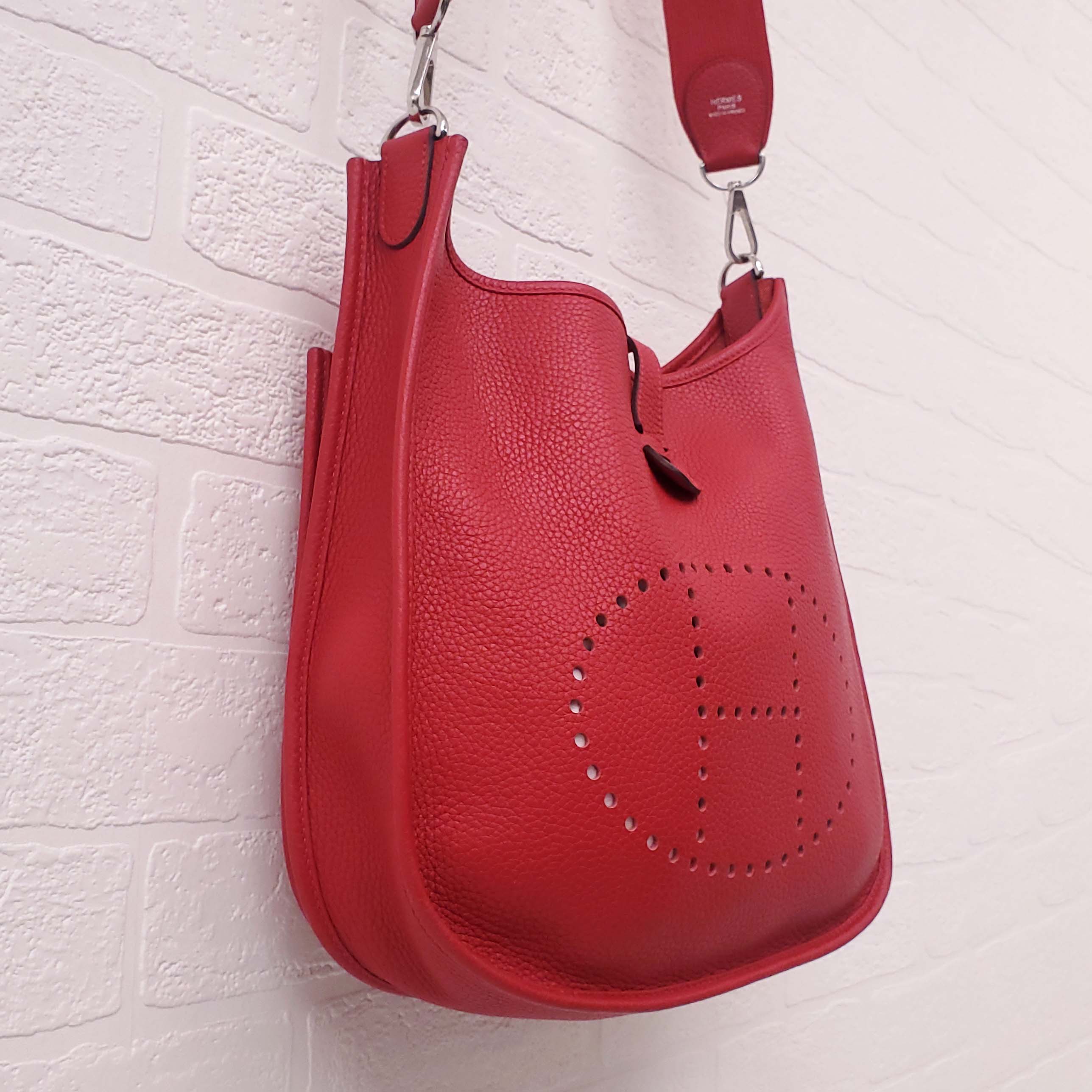 HERMÈS 'ROUGE CASAQUE' EVELYNE 29