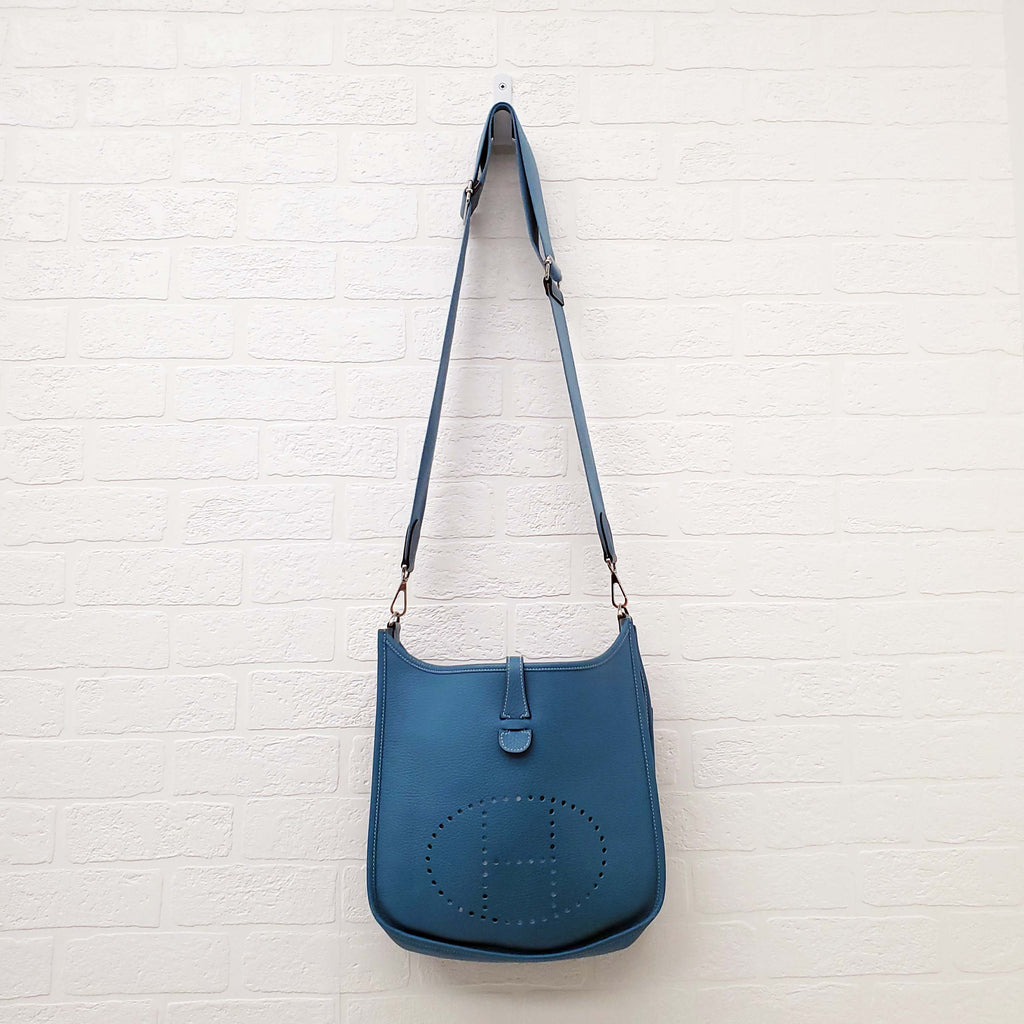 HERMÈS 'DEEP BLUE' EVELYNE 29