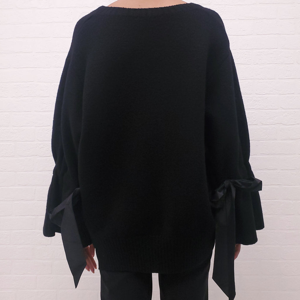VALENTINO BLACK VIRGIN WOOL SWEATER WITH BOW BELL SLEEVES - SIZE XS