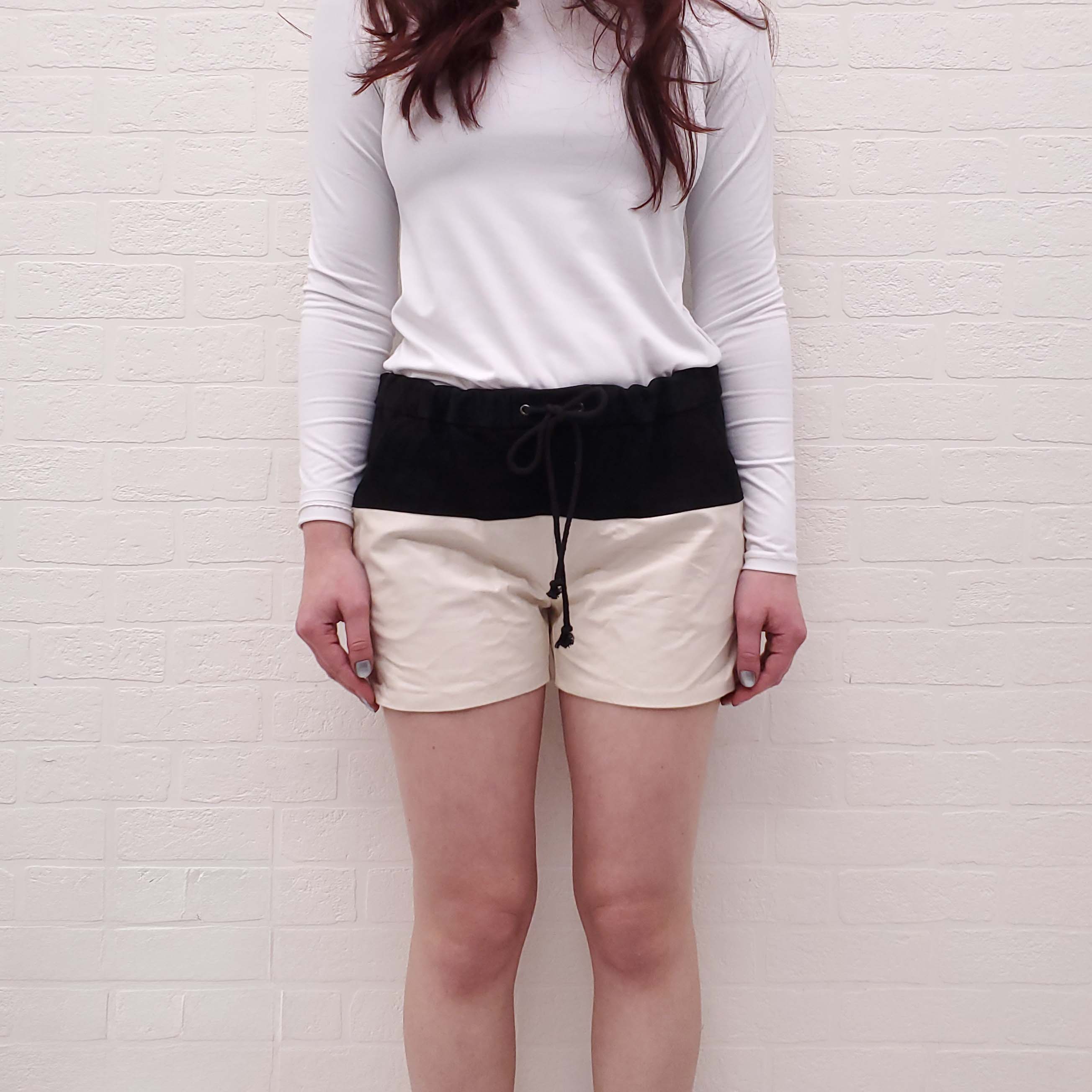 PROENZA SCHOULER BLACK AND WHITE LEATHER SHORTS - SIZE 2