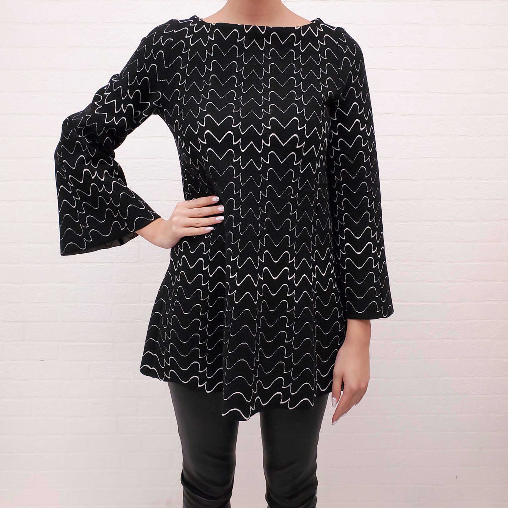 ALAIA BLACK AND WHITE SQUIGGLE TUNIC TOP - SIZE 36