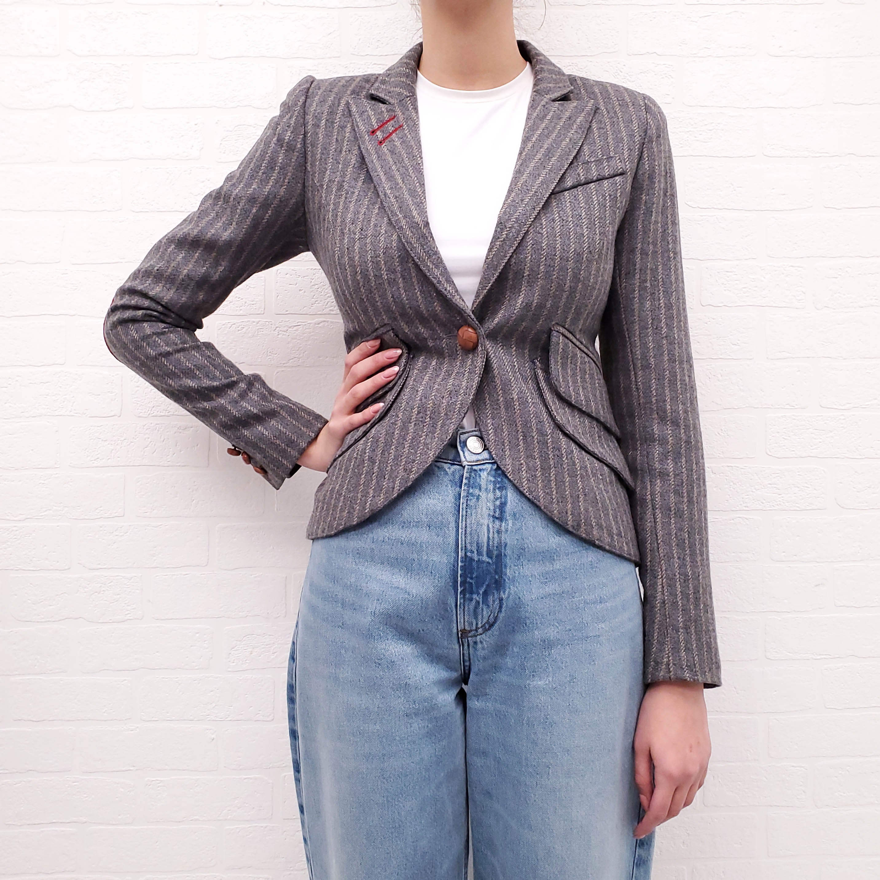 SMYTHE GREY STRIPED BLAZER WITH RED LEATHER ELBOW DETAIL - SIZE 4