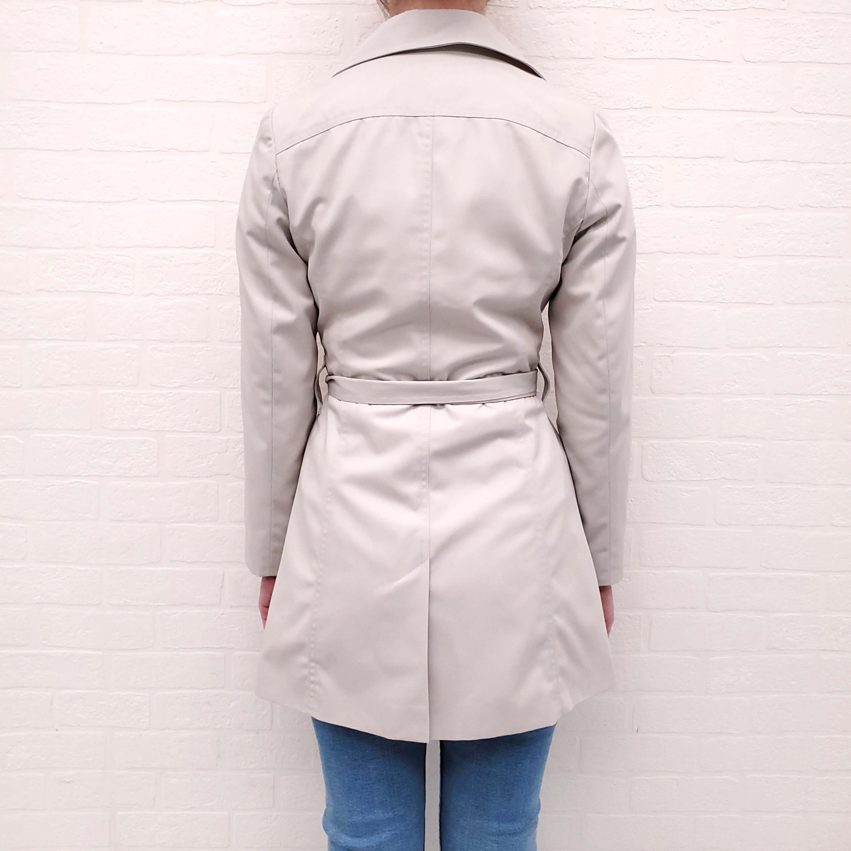 SMYTHE EGGSHELL JACKET WITH WHITE BUTTONS & BELT - SIZE 4