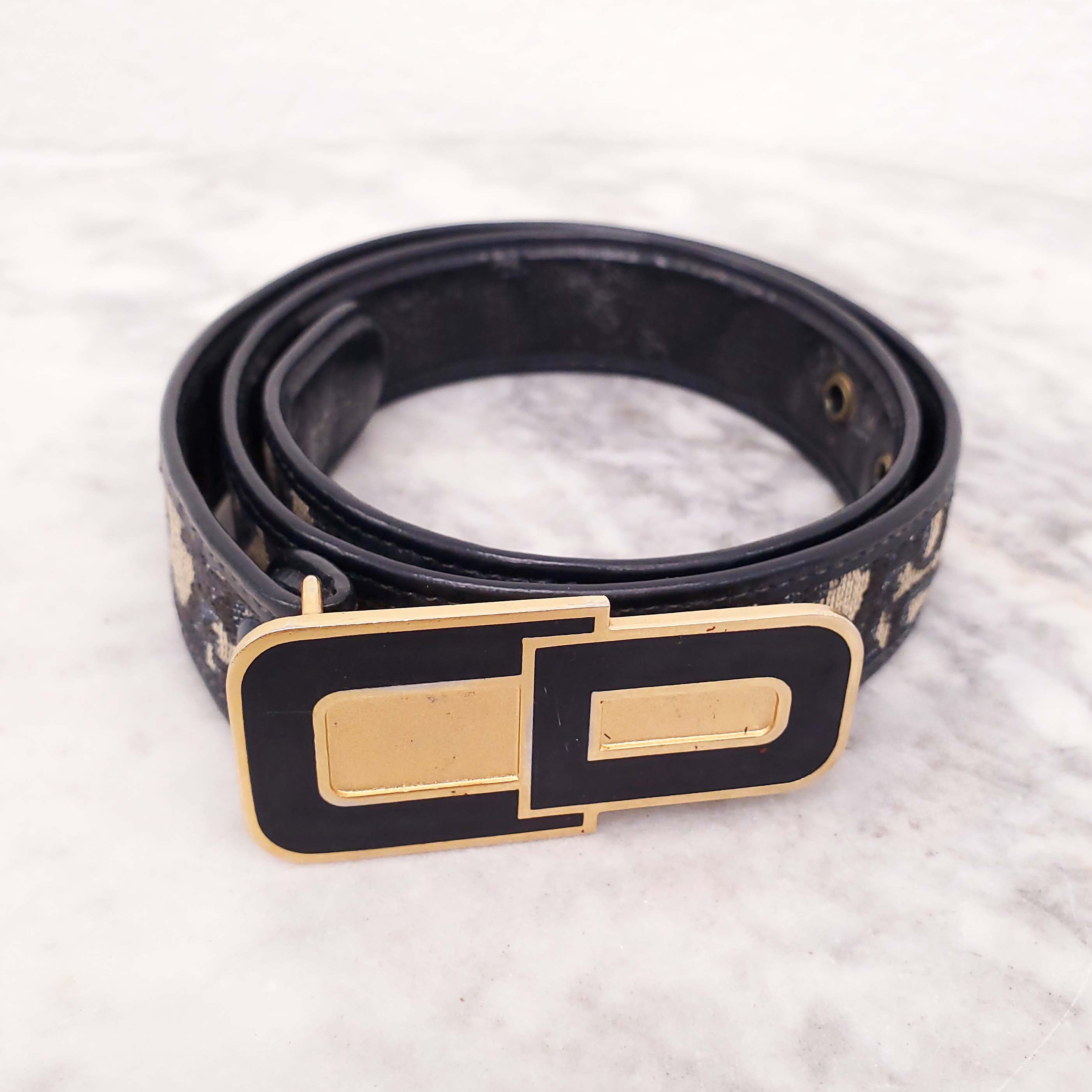 CHRISTIAN DIOR VINTAGE LOGO BELT - SIZE 75