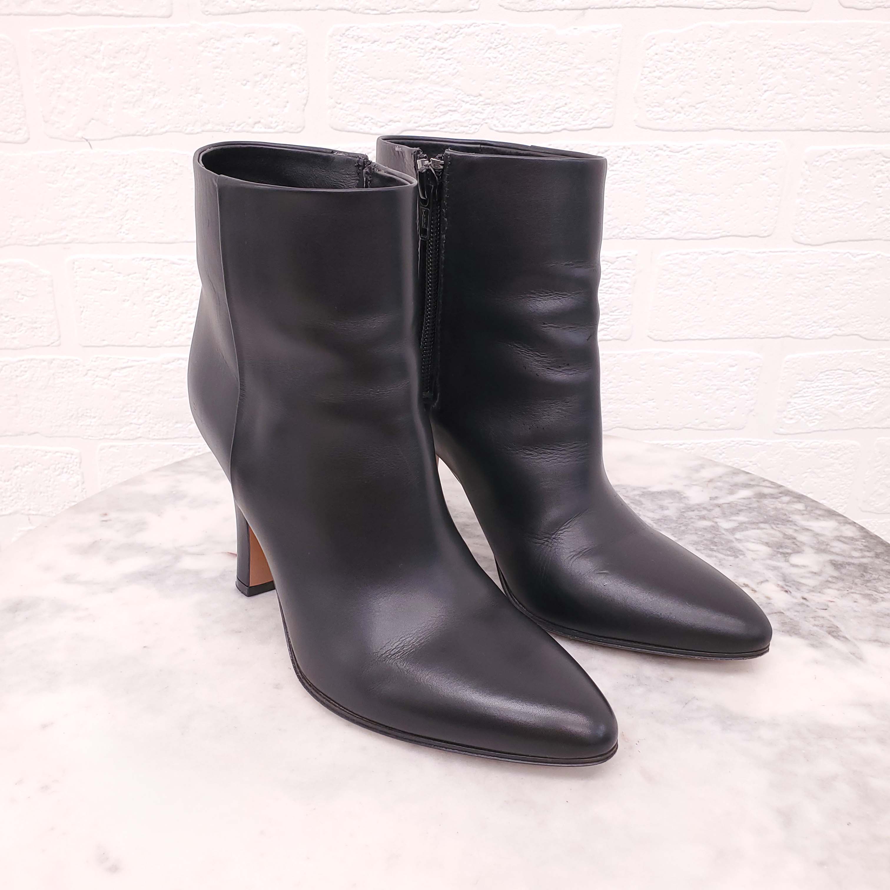 THE ROW BLACK BOOTS - SIZE 35