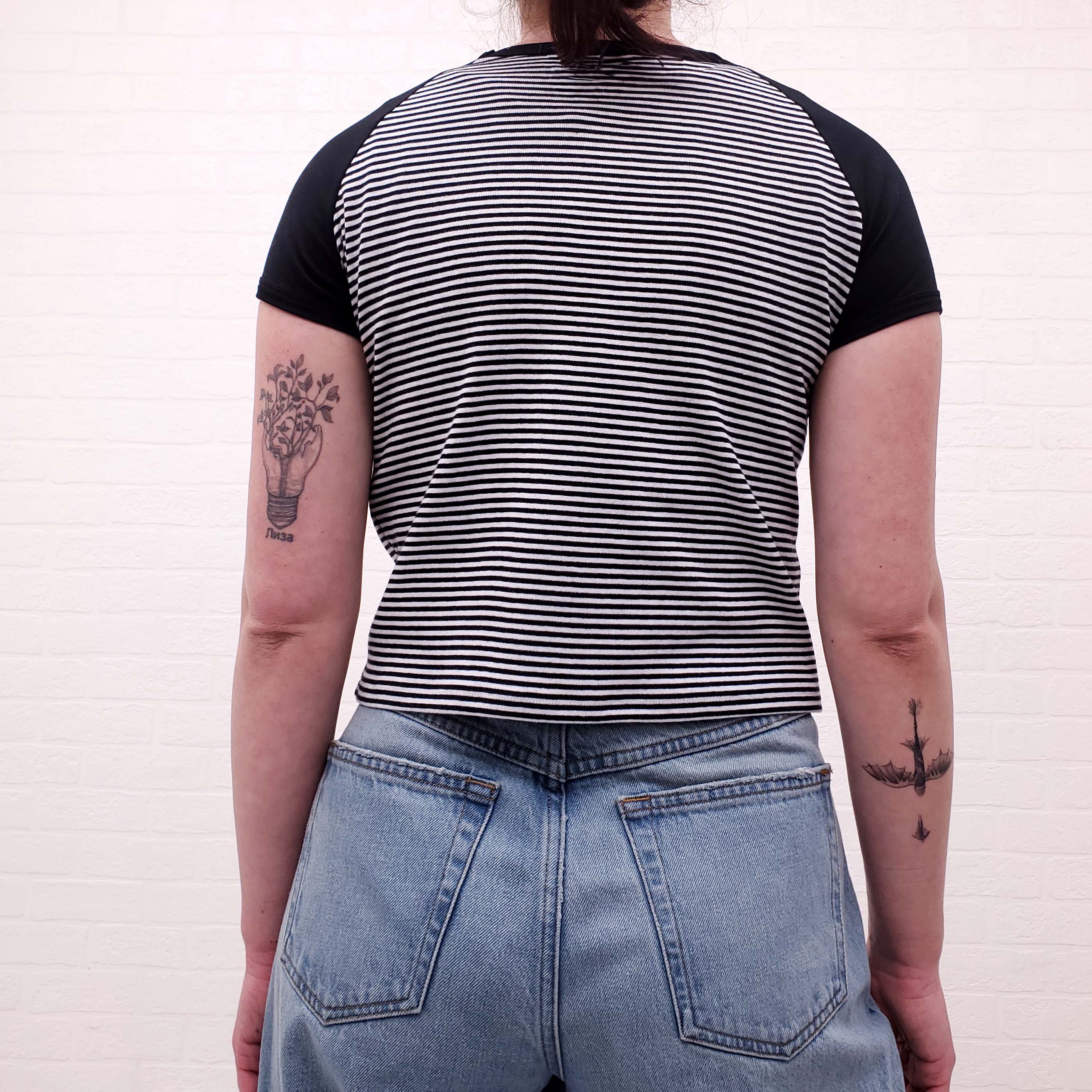 CELINE PARIS STRIPED LOGO T-SHIRT - SIZE XS