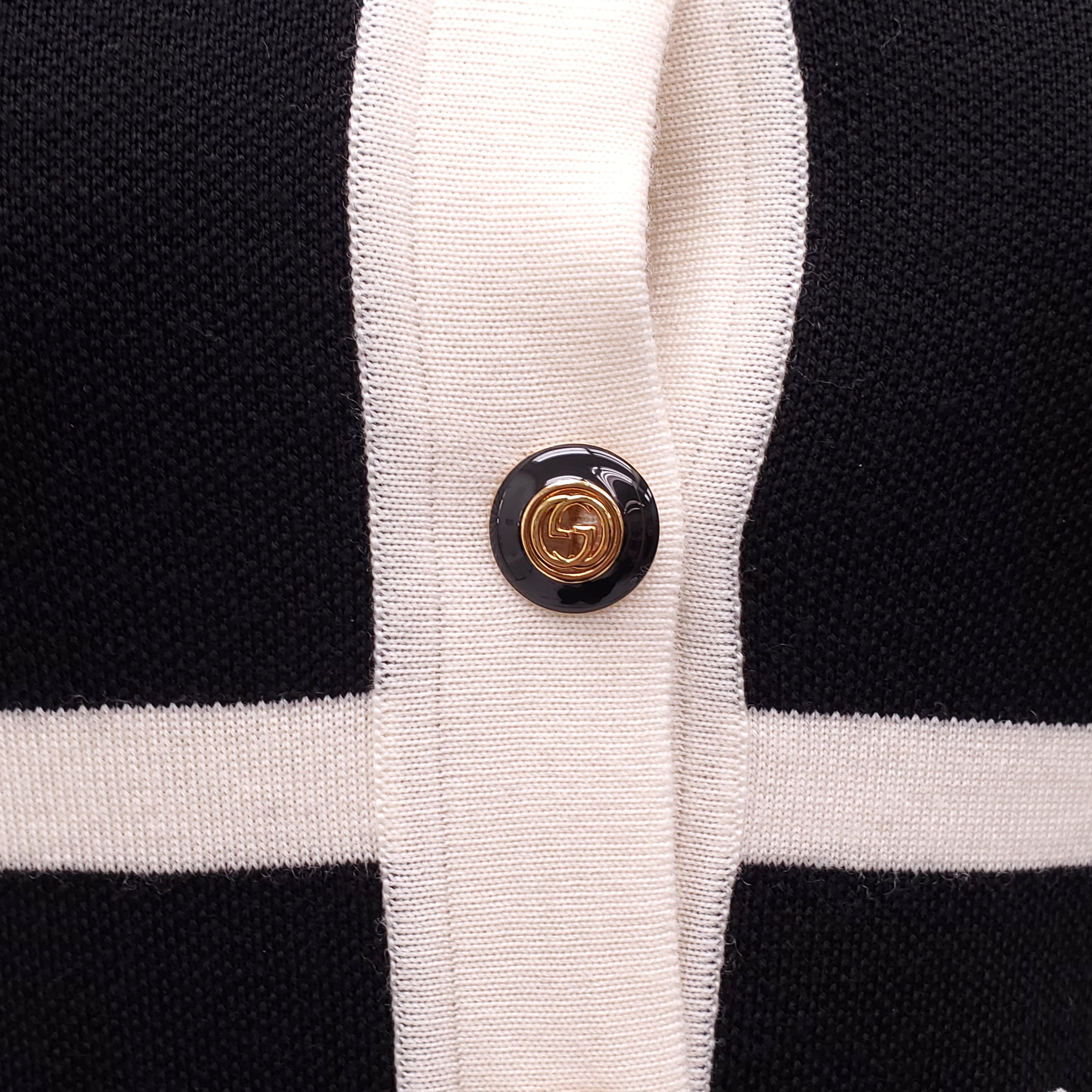 GUCCI BLACK AND CREAM KNIT SWEATER DRESS WITH LOGO BUTTONS - SIZE XS
