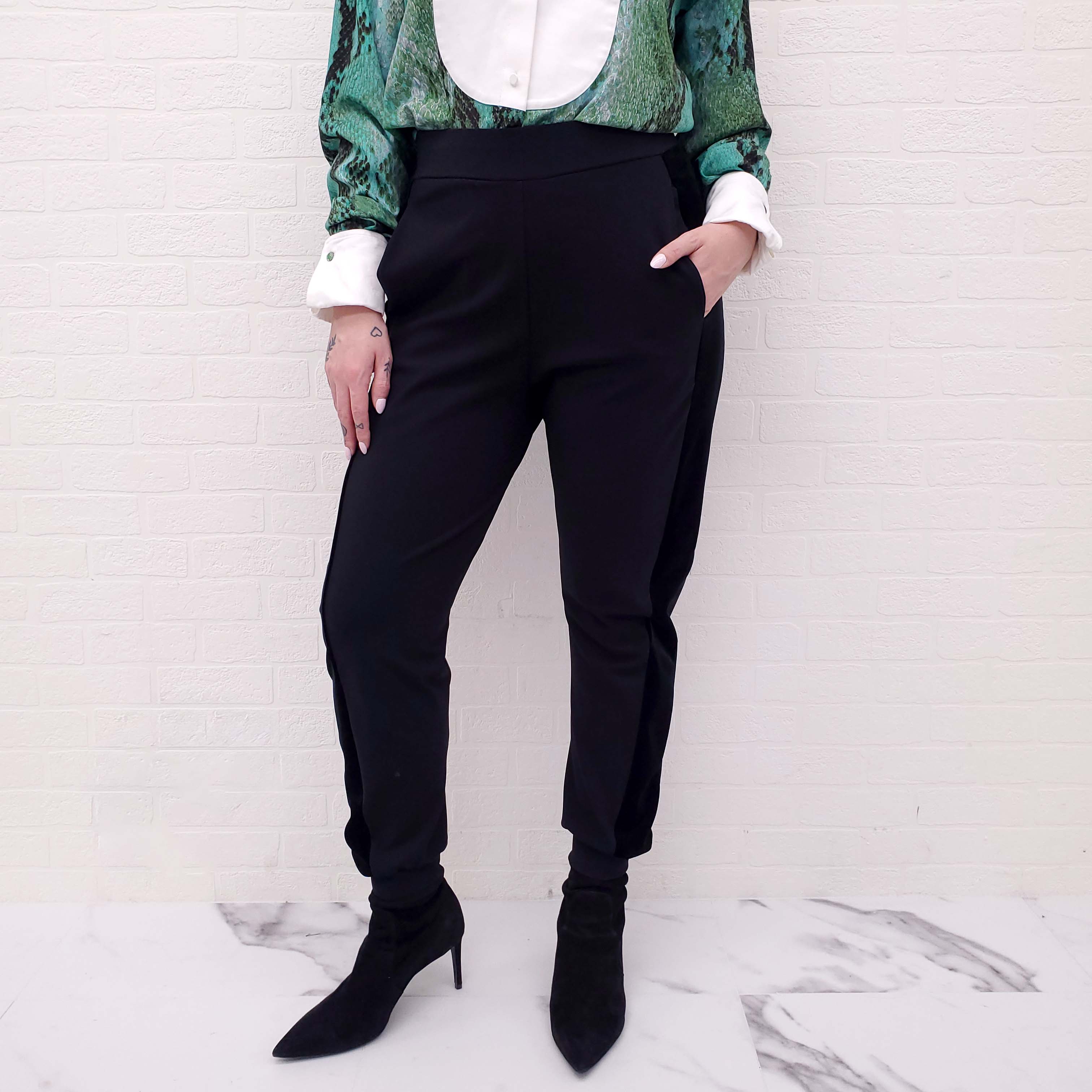 CHIARA BONI BLACK STRETCH LEGGINGS WITH VELVET TUXEDO DETAIL - SIZE 40