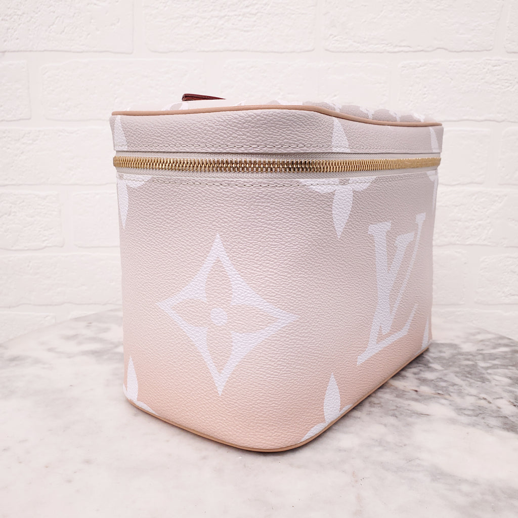 LOUIS VUITTON 'BY THE POOL' NICE BB VANITY CASE