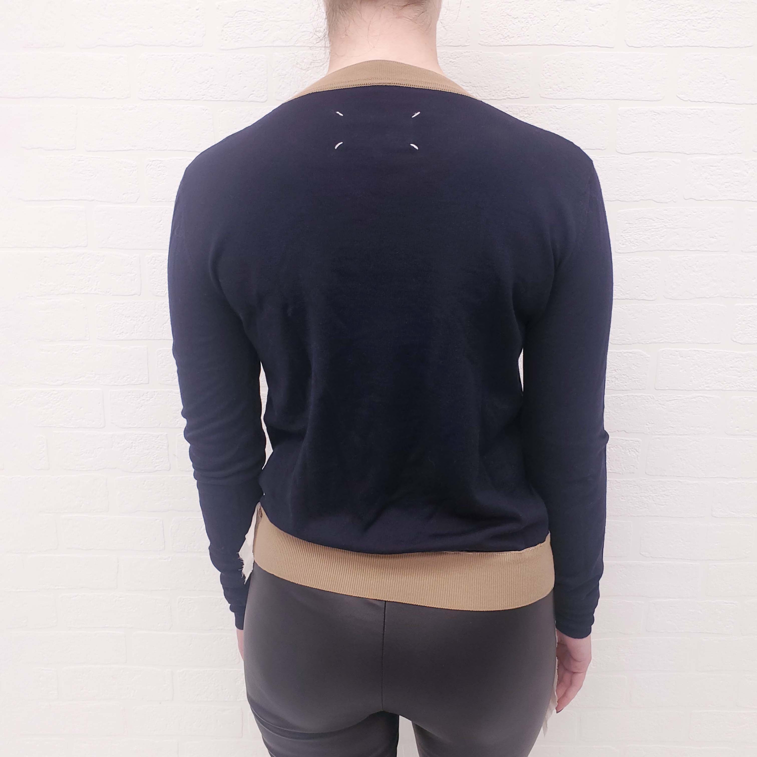MAISON MARGIELA NAVY CREWNECK WITH BROWN AND BEIGE DETAILS - SIZE M