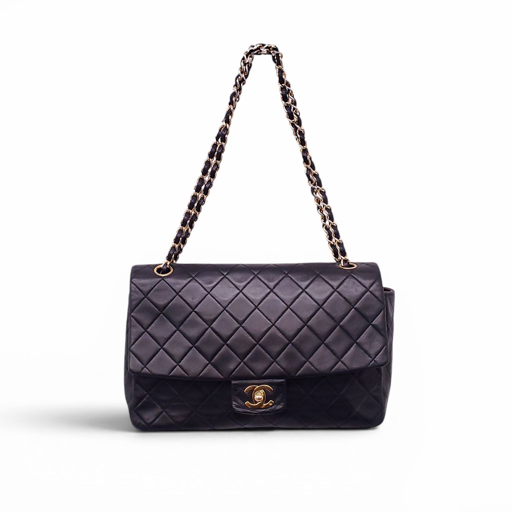 CHANEL CLASSIC BLACK FLAP BAG