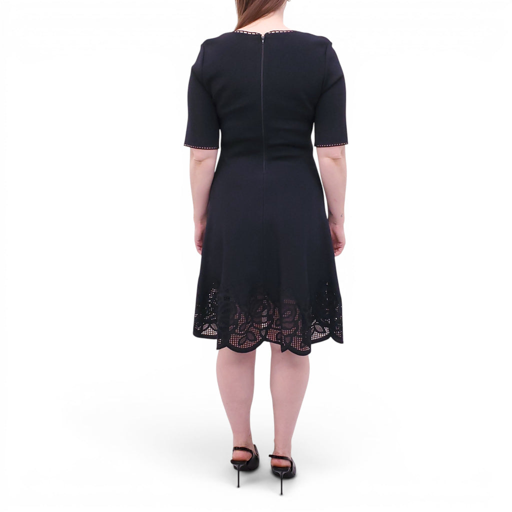 OSCAR DE LA RENTA BLACK DRESS WITH EYELET HEM DETAIL - SIZE L