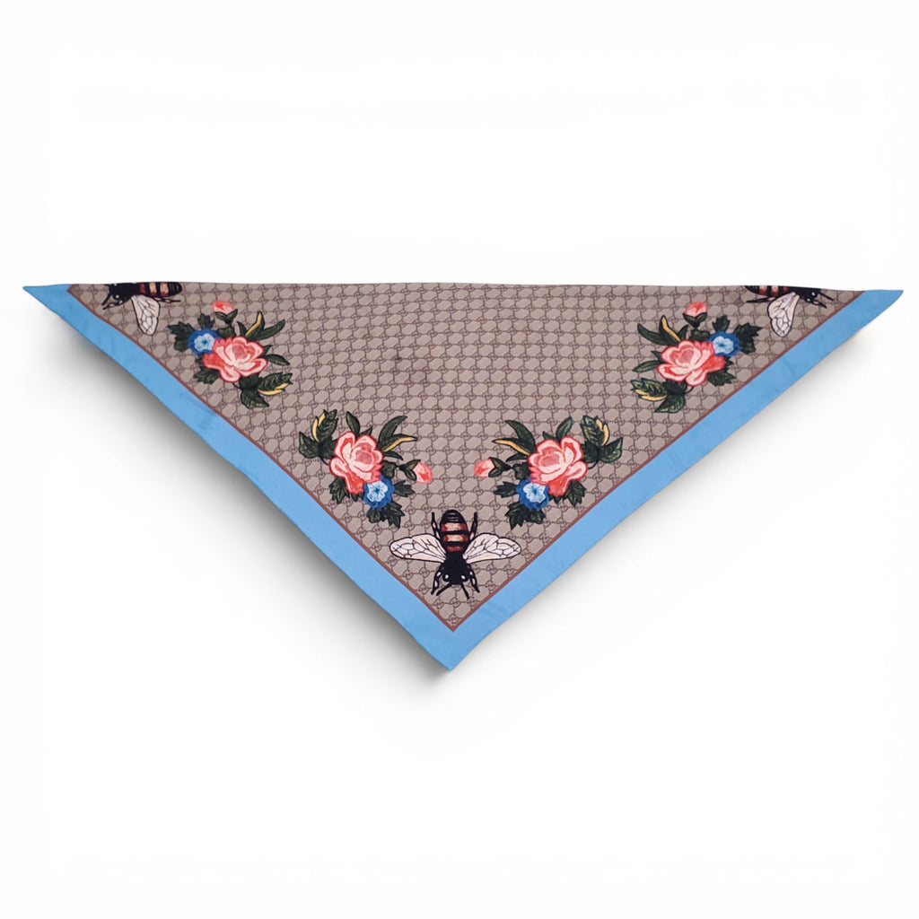 GUCCI MONOGRAM FLOWER AND BEE PATTERNED SILK SCARF