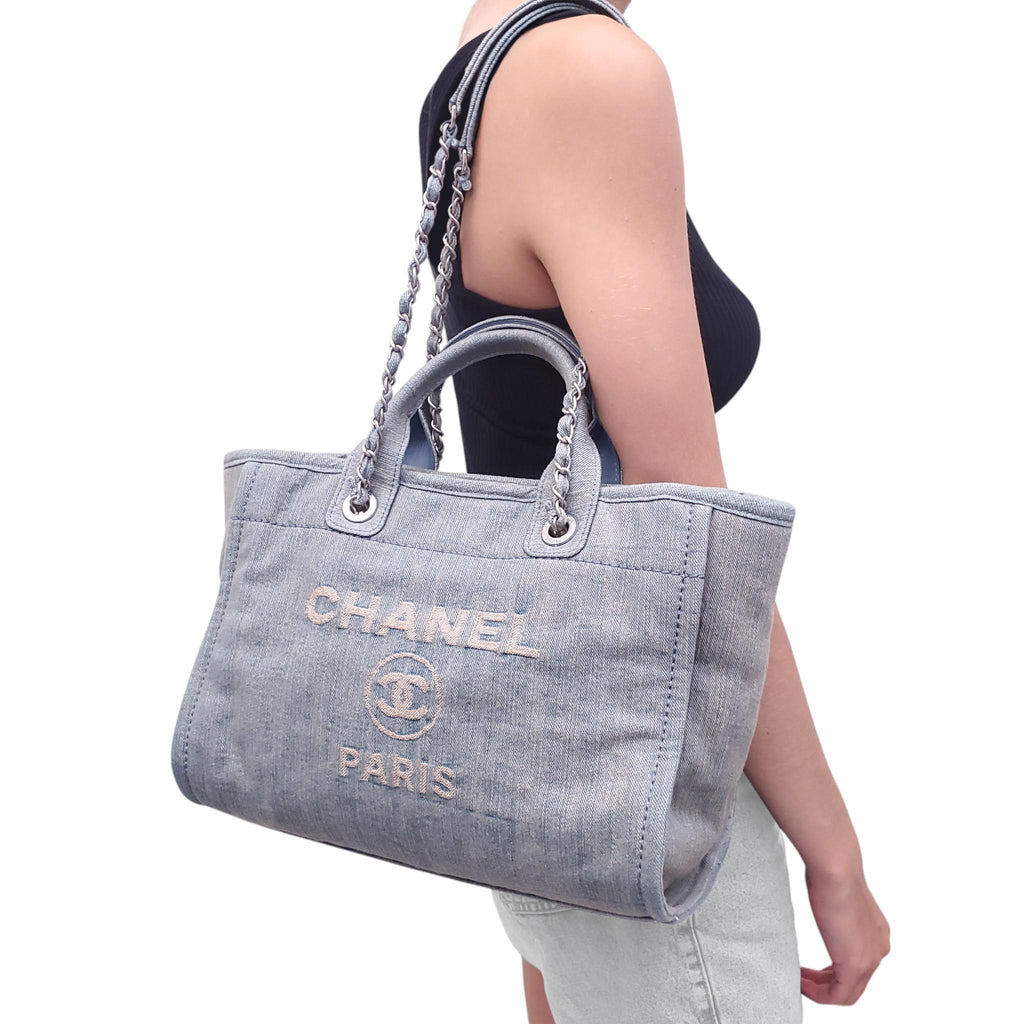 CHANEL DENIM PETITE DEAUVILLE SHOPPING TOTE BAG