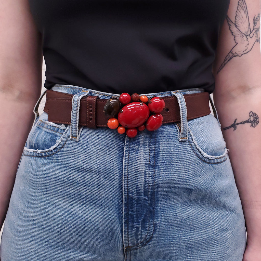MIU MIU BROWN LEATHER BELT WITH RED STONE EMBLEM - SIZE 75