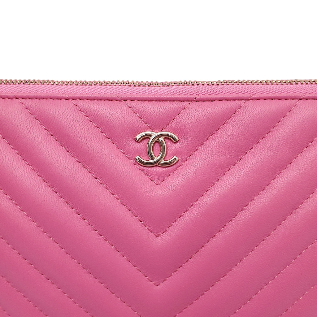CHANEL PINK CHEVRON O-CASE