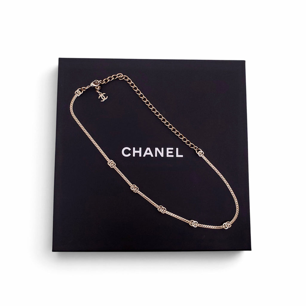 CHANEL LOGO THIN CC LOGO CHOKER