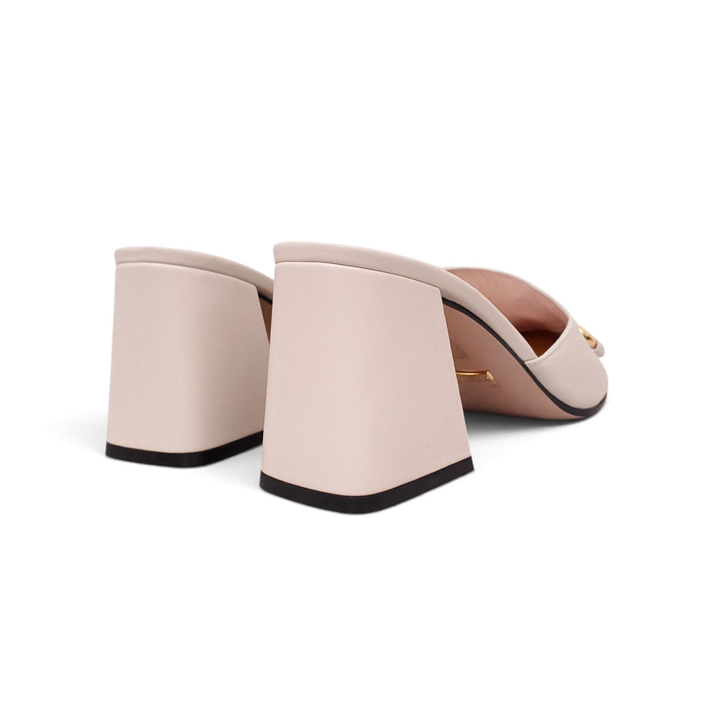 GUCCI HORSEBIT CREAM LOGO MULE WITH BLOCK HEEL - SIZE 37