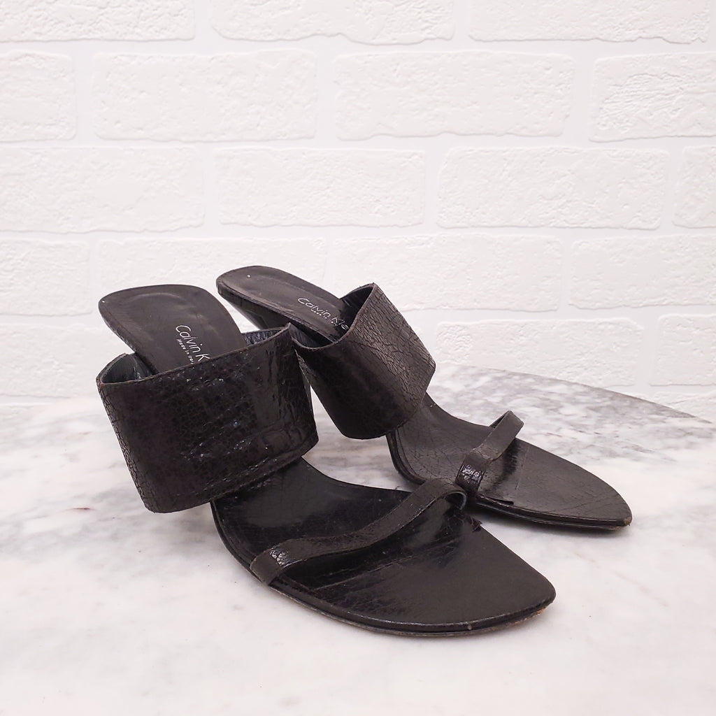 CALVIN KLEIN COLLECTION HEELS - SIZE 38