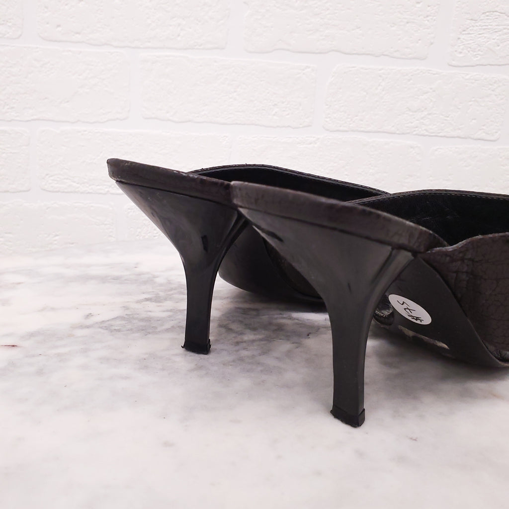 CALVIN KLEIN COLLECTION HEELS - SIZE 38