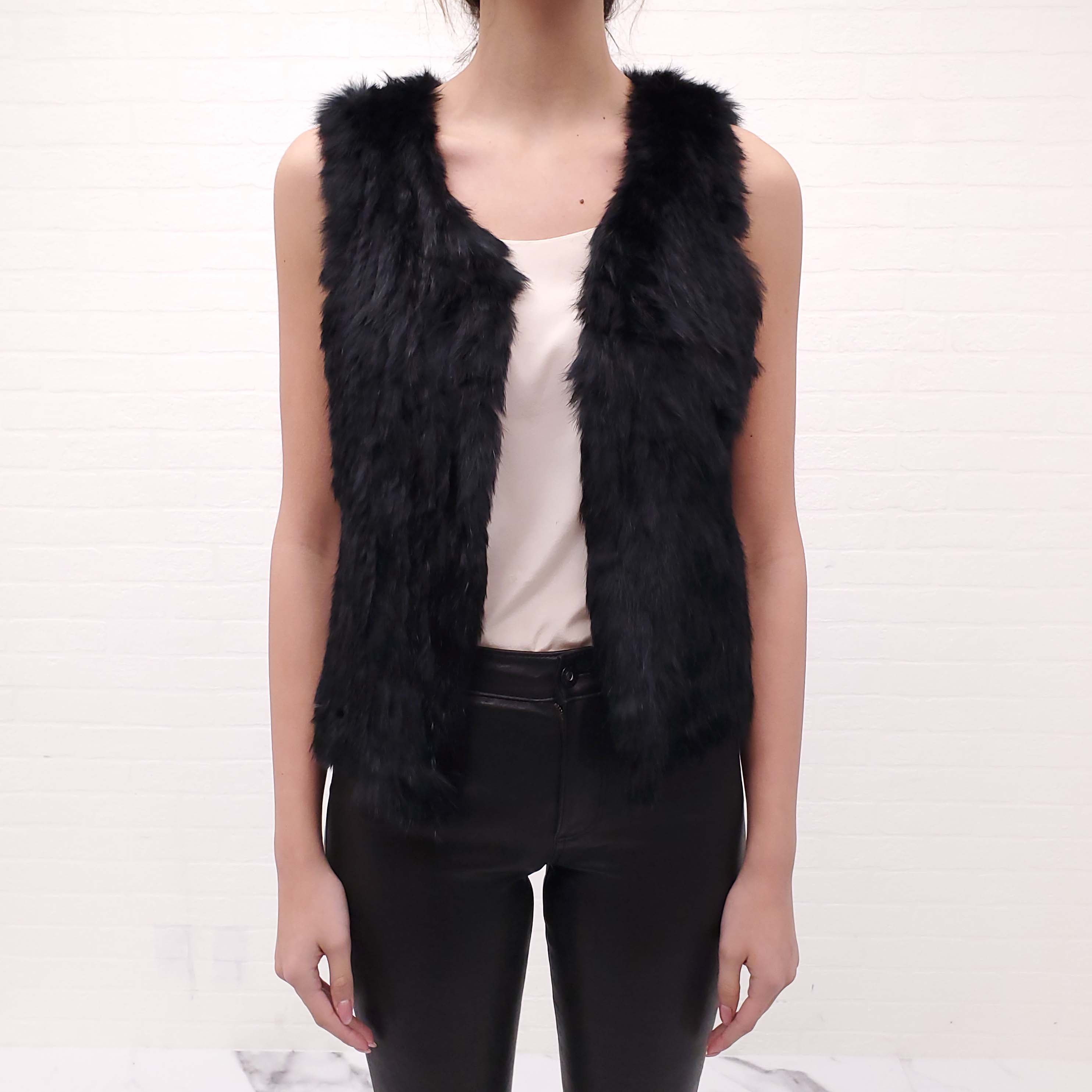 525 AMERICA RABBIT FUR VEST - SIZE M