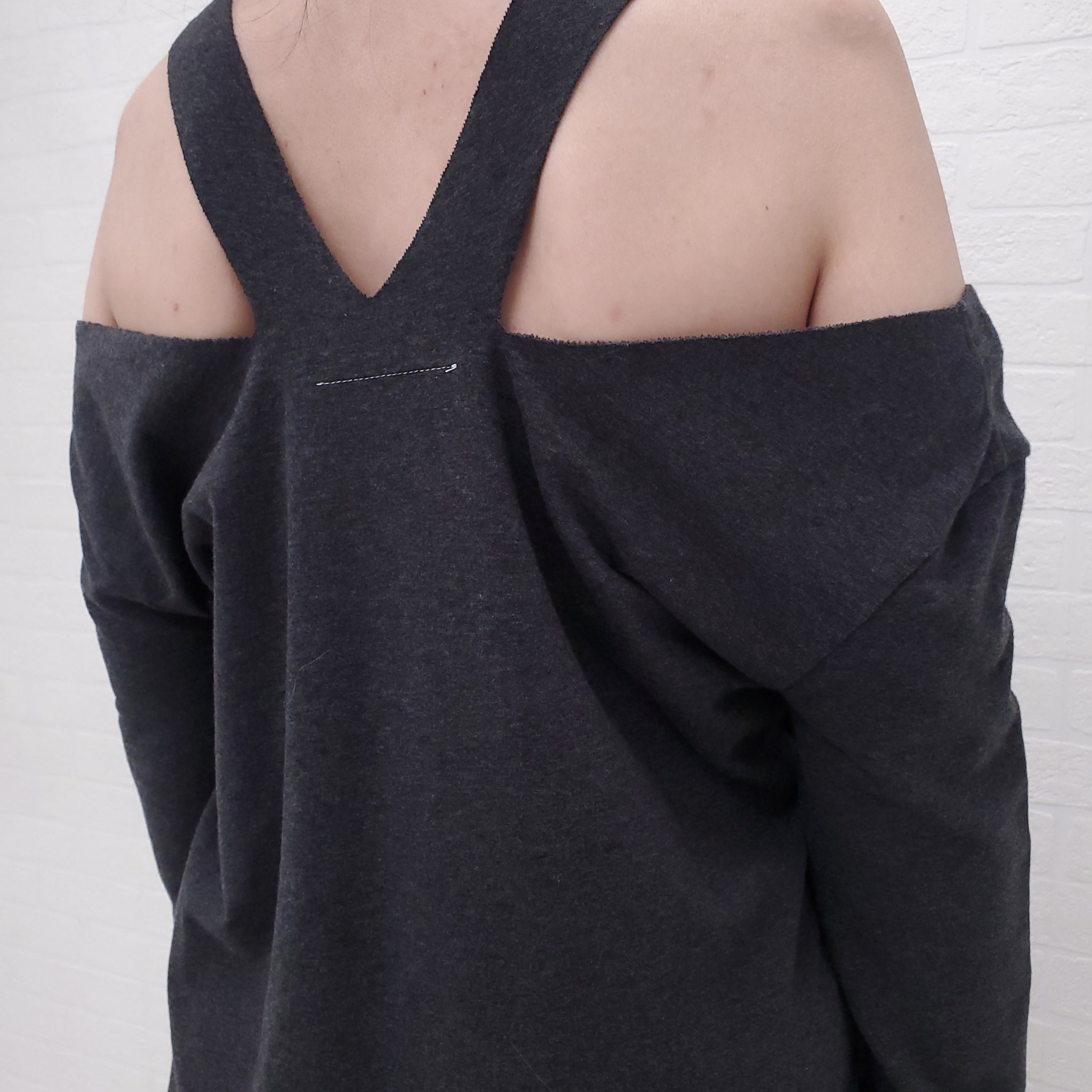 MM6 MAISON MARGIELA GREY TUNIC WITH CUTOUT DETAIL - SIZE M