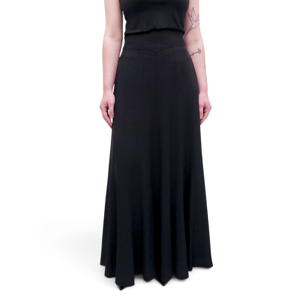 AKRIS BLACK SKIRT - SIZE 40