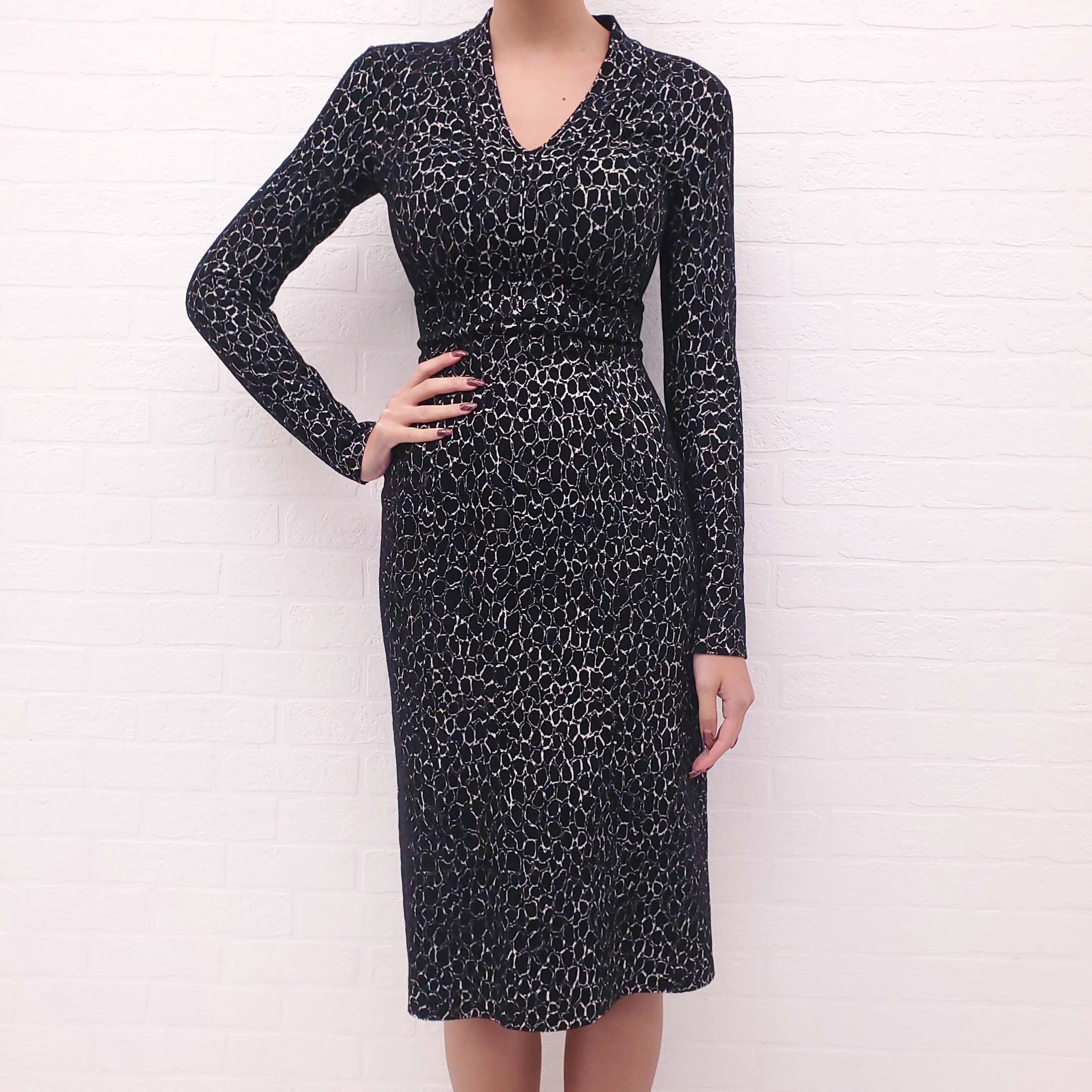 ALAÏA BLACK AND CREAM PATTERNED MIDI DRESS - SIZE 36