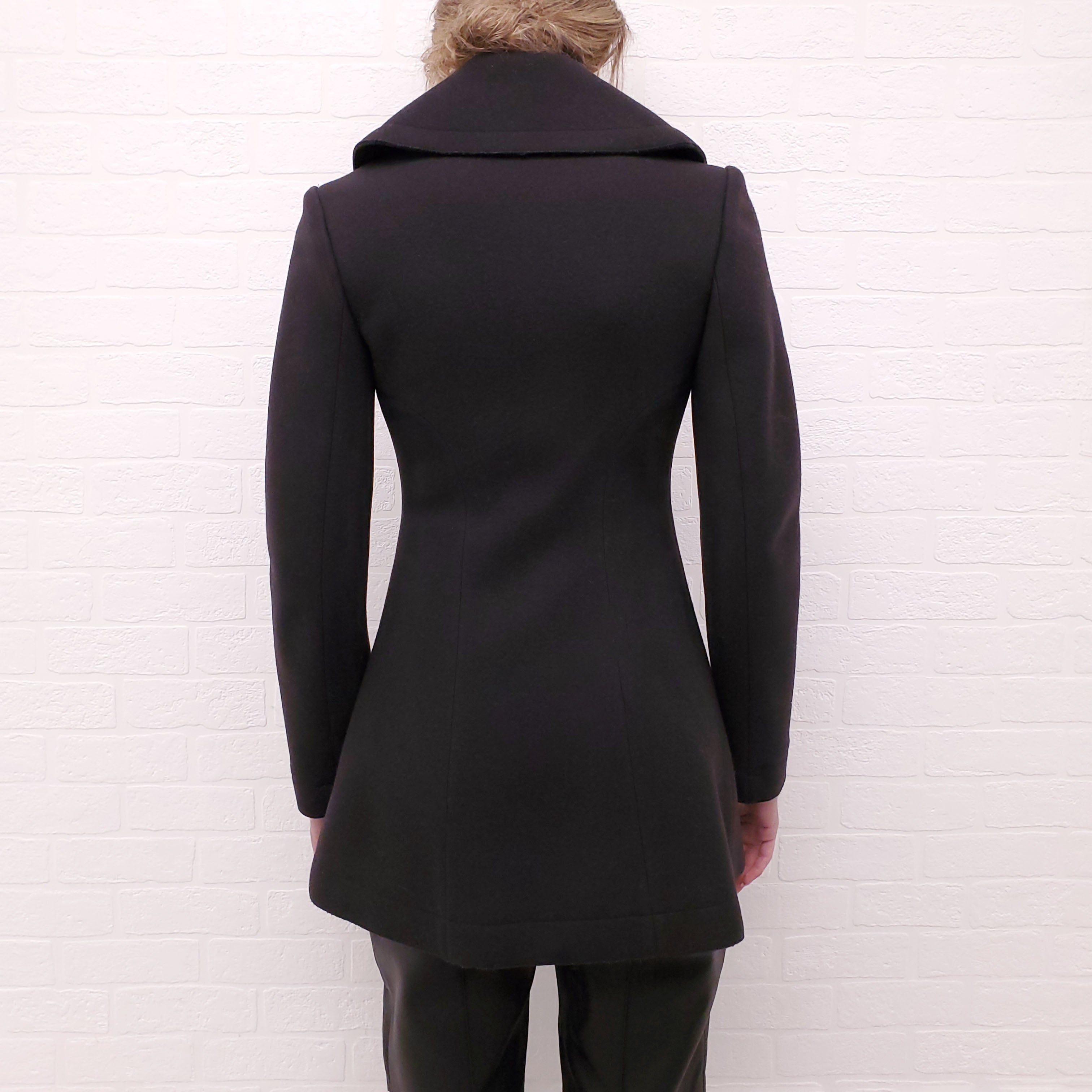 ALAÏA BLACK FITTED PEACOAT - SIZE 38