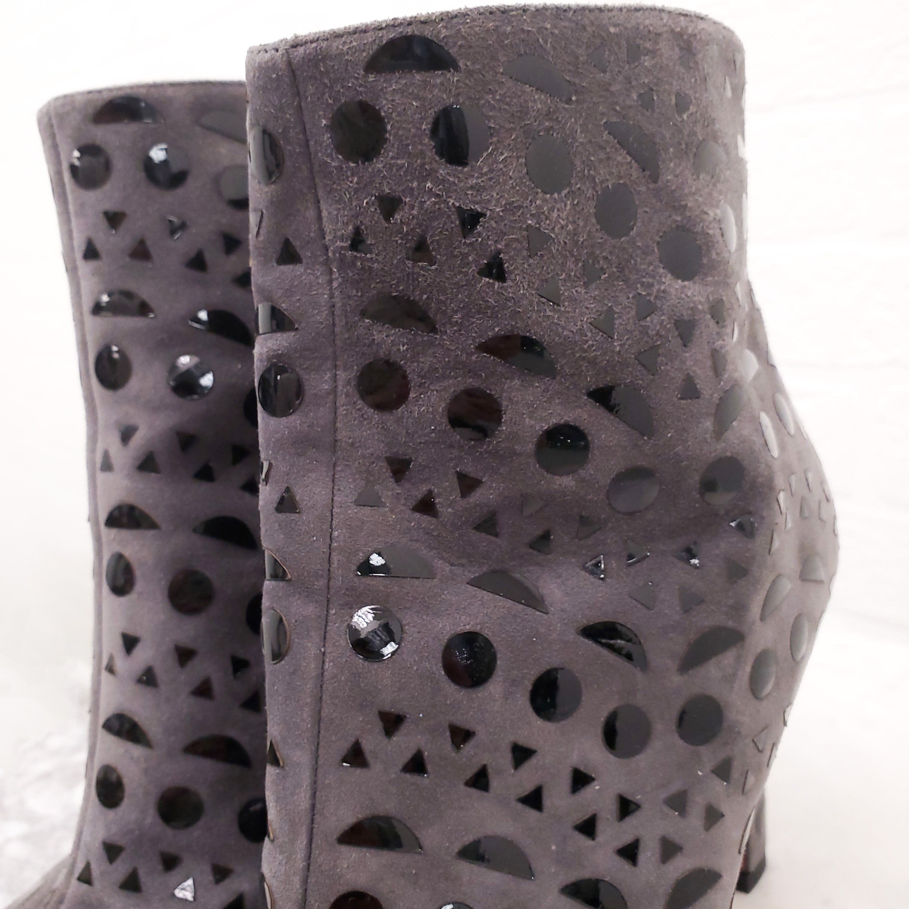 ALAÏA GREY CUT OUT SUEDE BOOTIES - SIZE 38