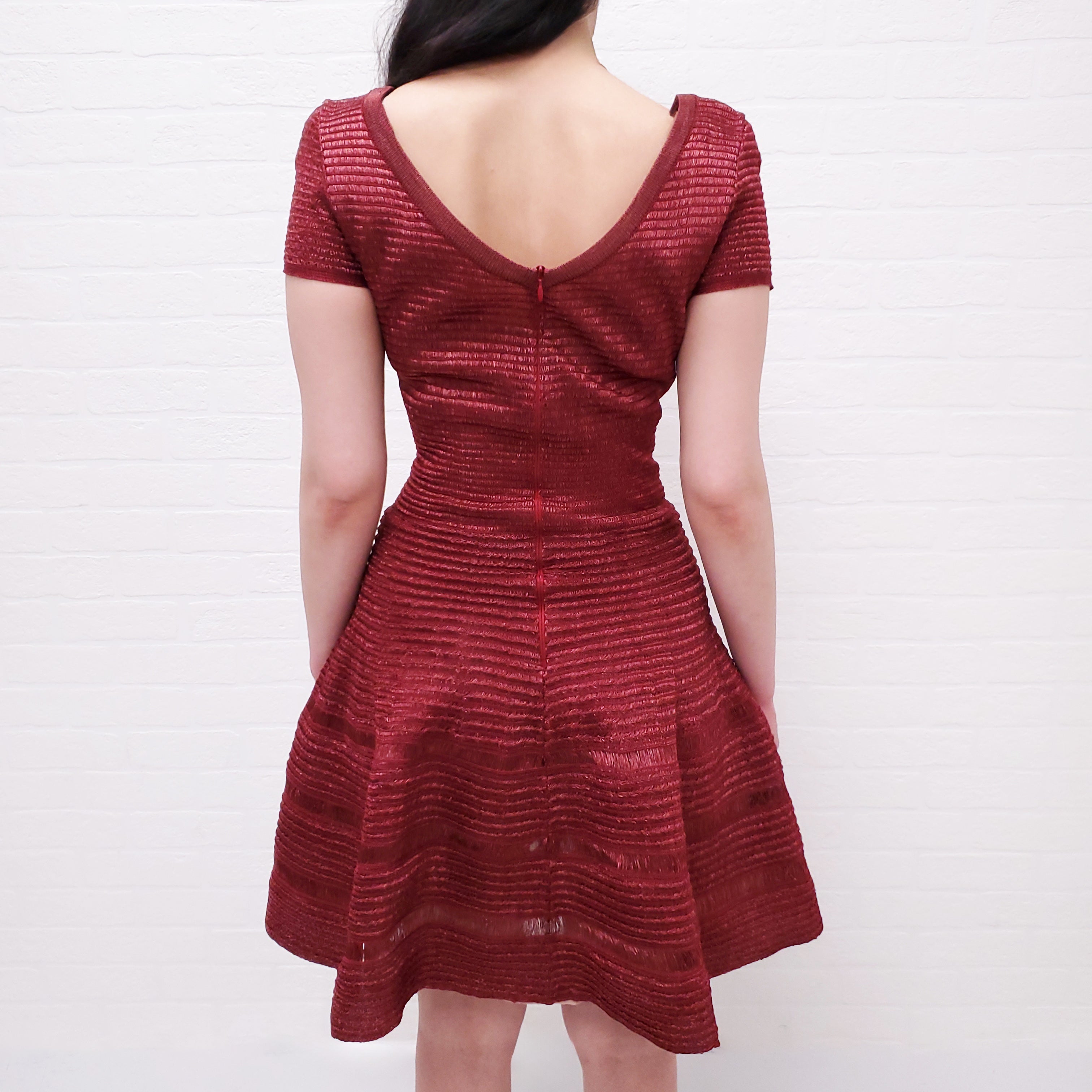 ALAÏA METALLIC RED RAFFIA EFFECT FITTED A LINE DRESS - SIZE 38
