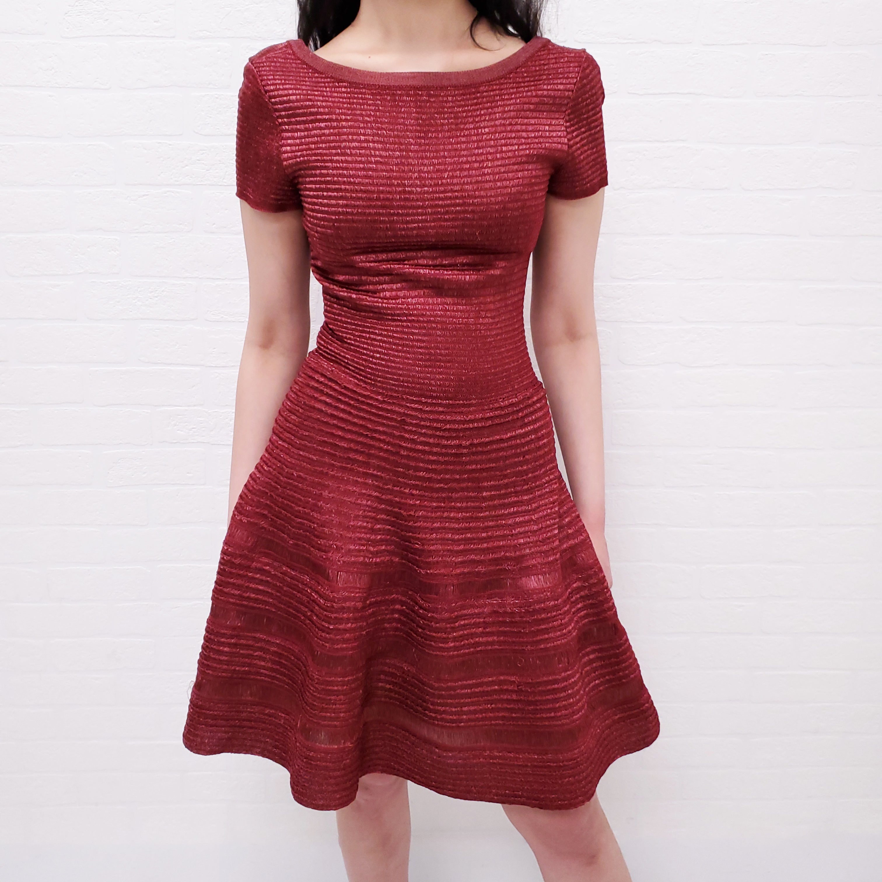 ALAÏA METALLIC RED RAFFIA EFFECT FITTED A LINE DRESS - SIZE 38