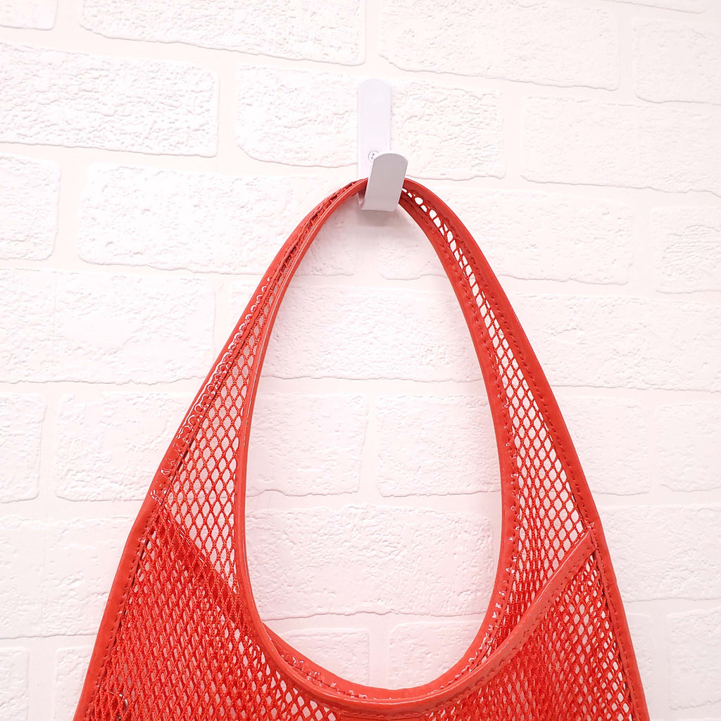 ALAÏA ONE PIECE MEDIUM MESH TOTE BAG IN RED