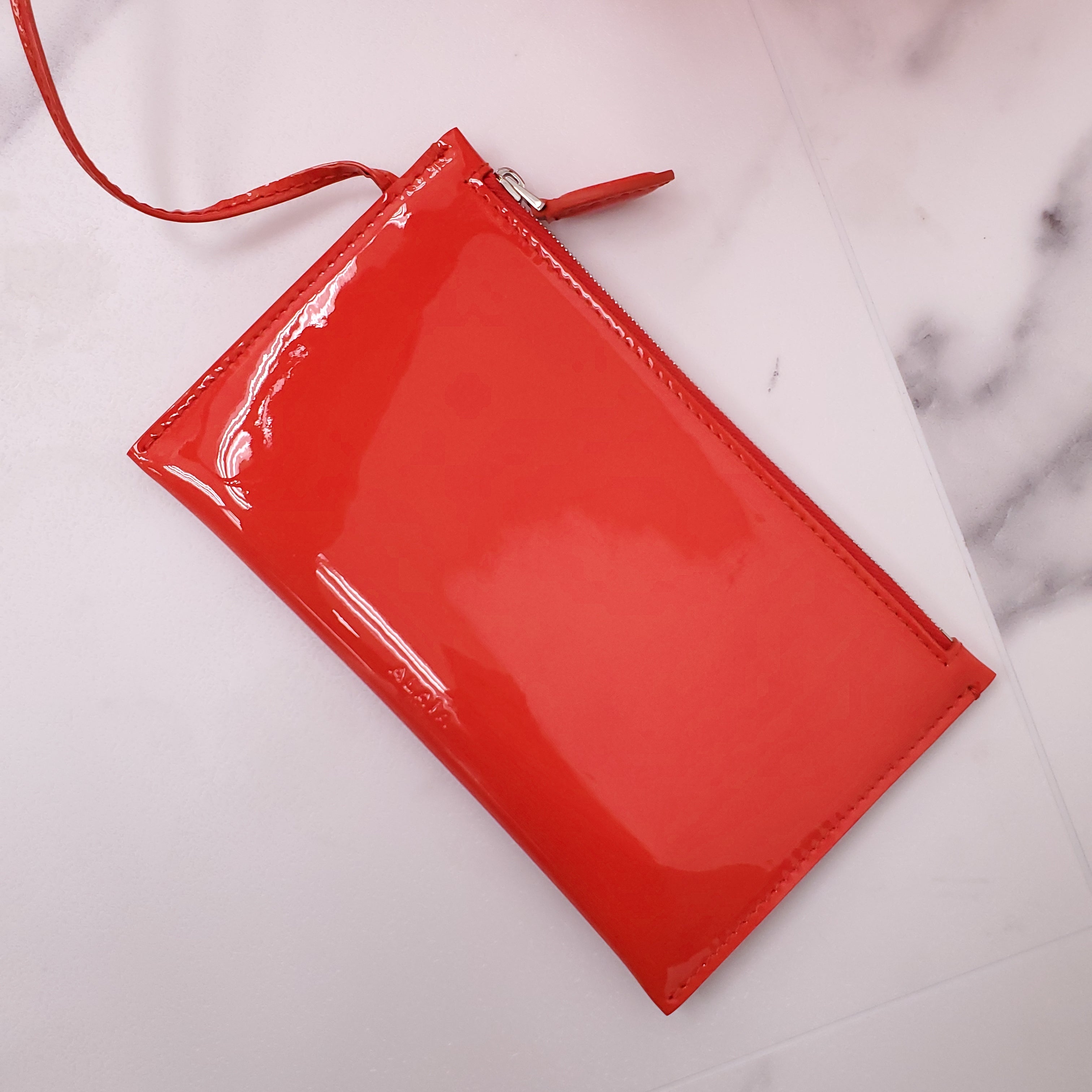 ALAÏA ONE PIECE MEDIUM MESH TOTE BAG IN RED