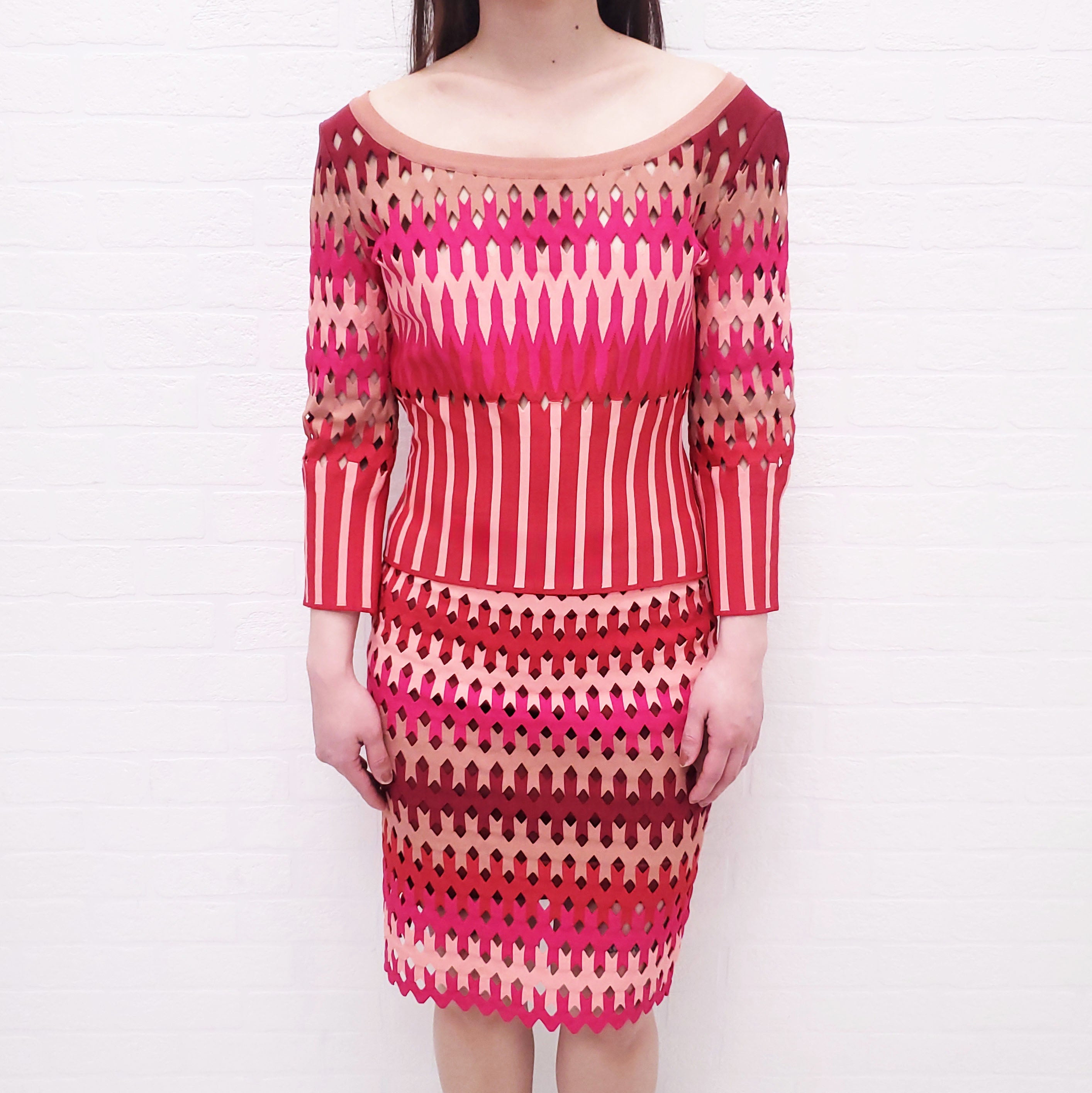 ALAÏA PINK AND RED CUT-OUT SKIRT SET - SIZE 38