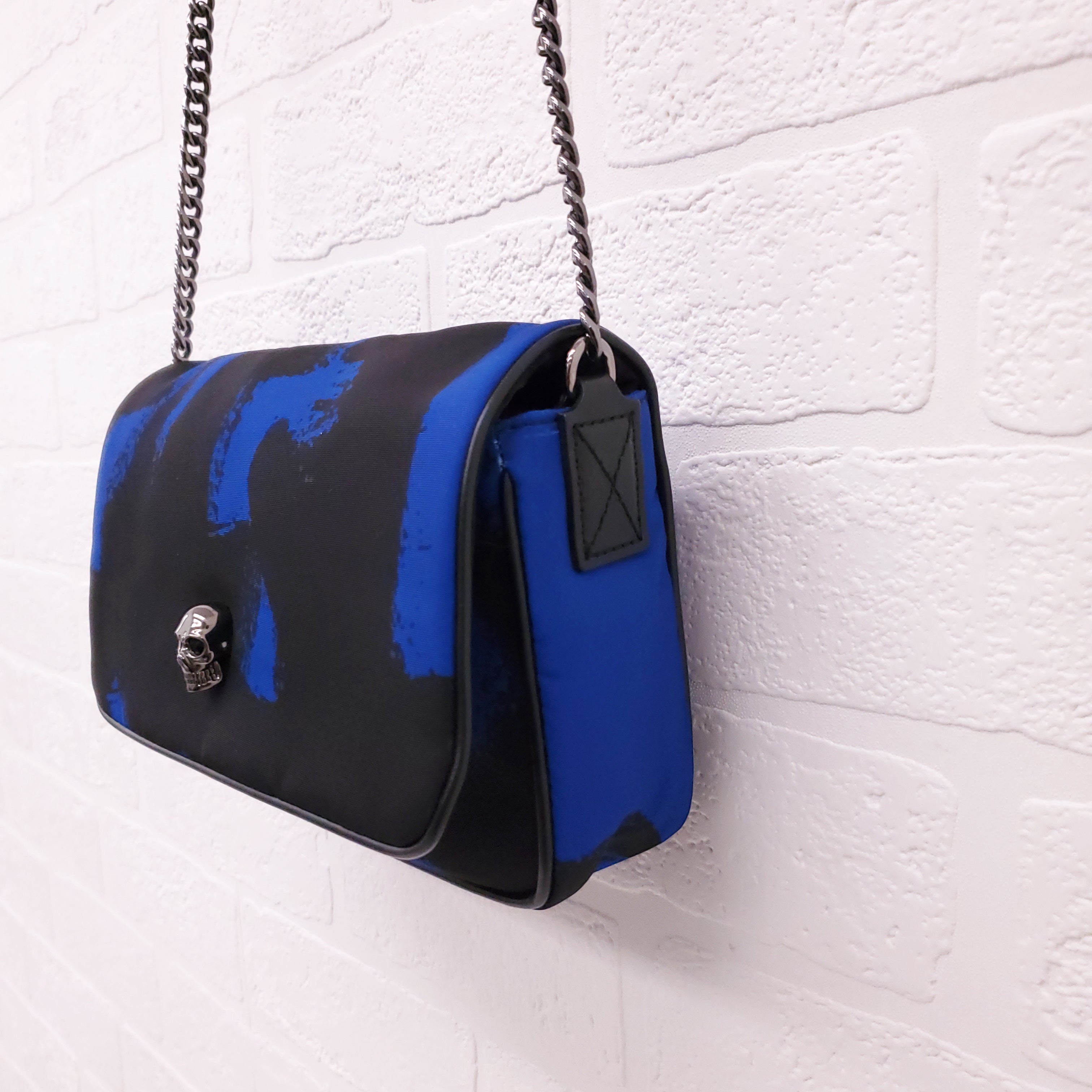 ALEXANDER MCQUEEN BLACK AND BLUE NYLON CHAIN LINKED CROSSBODY BAG