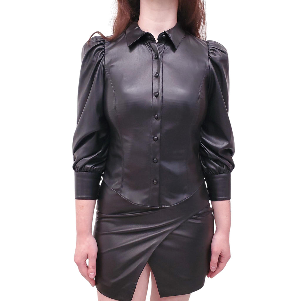 ALICE + OLIVIA BLACK VEGAN LEATHER BUTTON UP SHIRT WITH PUFF SLEEVE - SIZE S