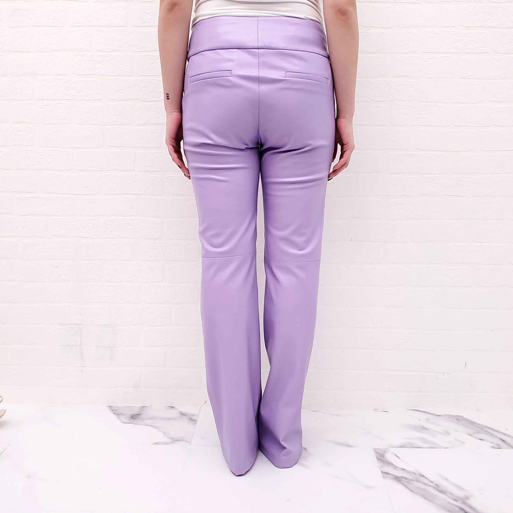 ALICE + OLIVIA VEGAN LEATHER PURPLE TROUSERS - SIZE 8
