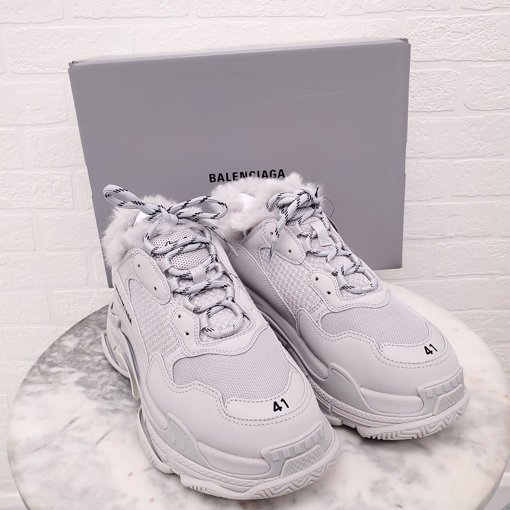 BALENCIAGA GREY TRIPLE S SNEAKERS - SIZE 41