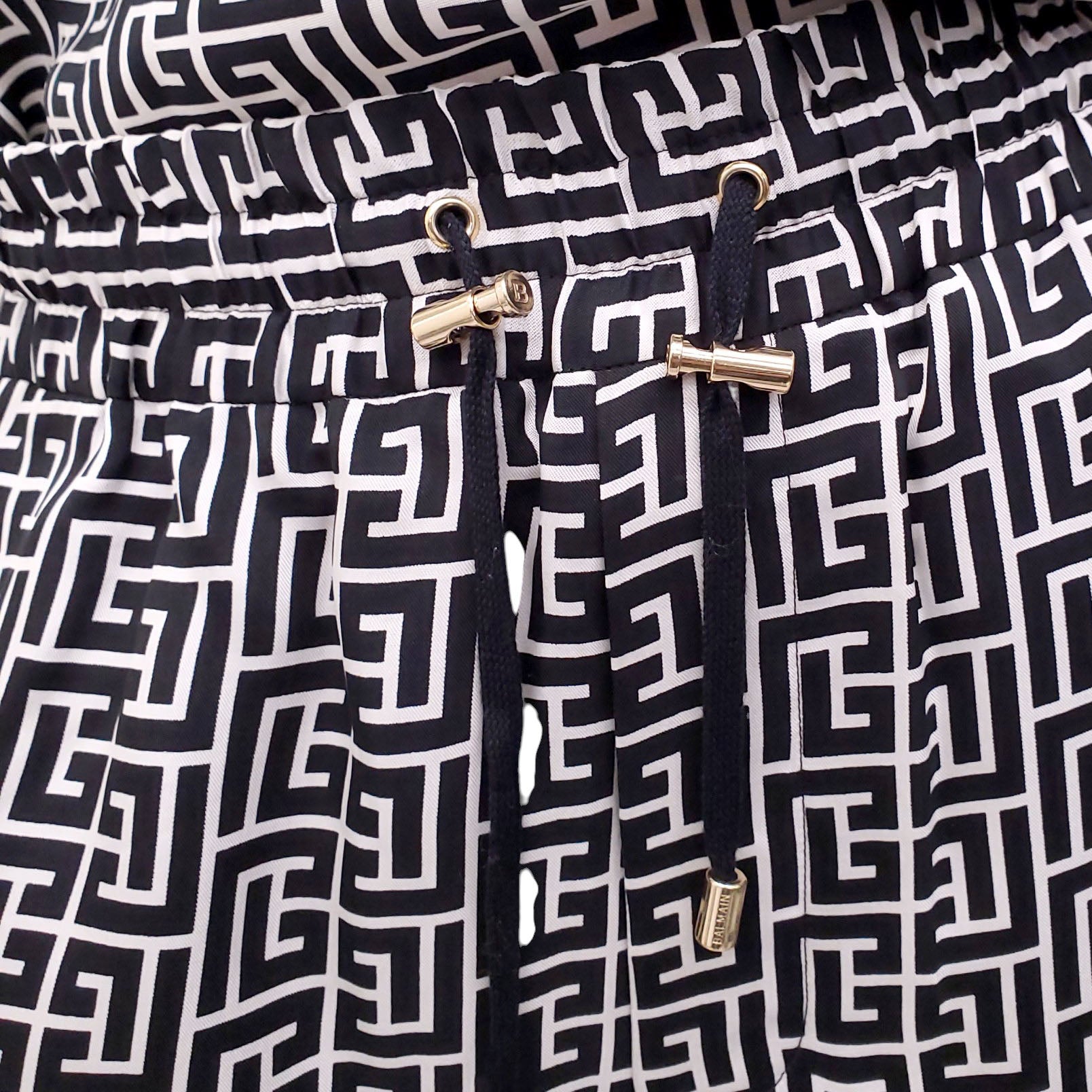 BALMAIN BLACK AND WHITE PATTERNED TANK TOP AND TROUSERS SET - SIZE 38