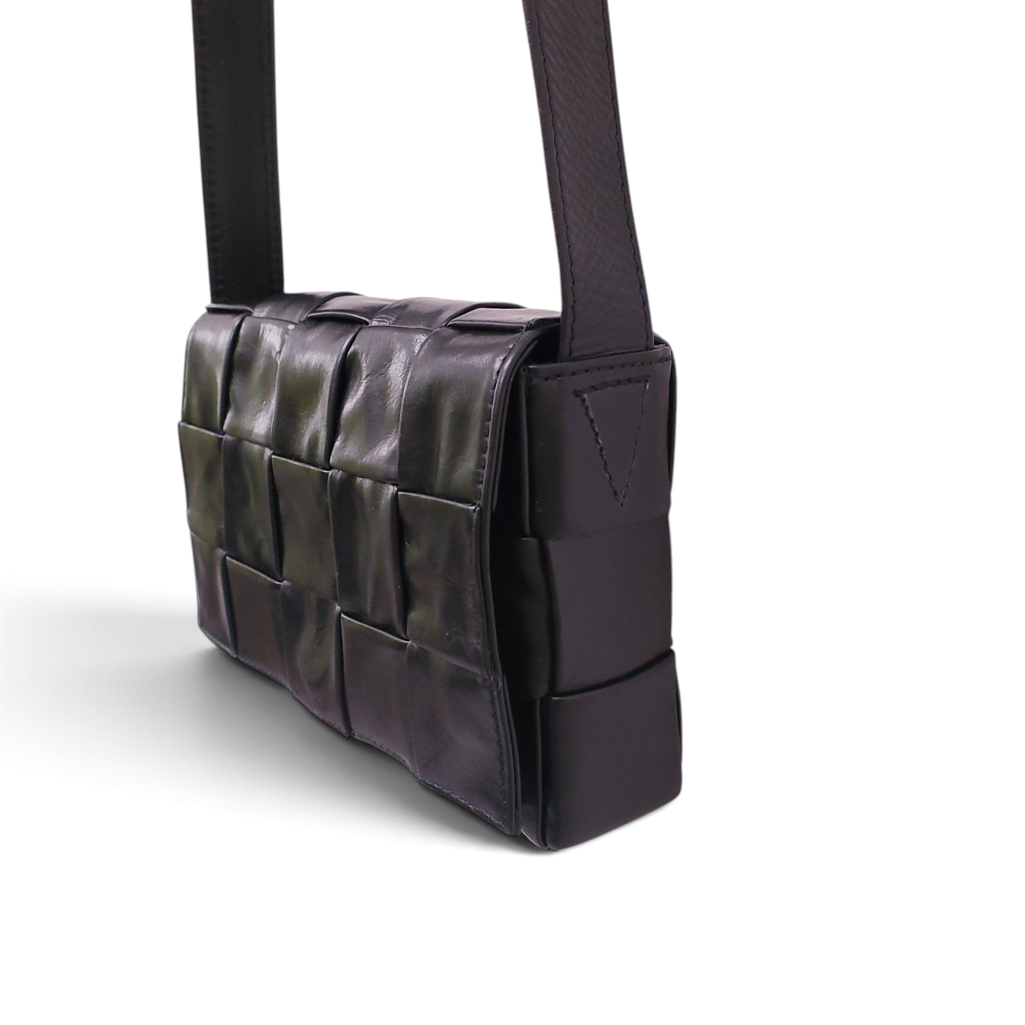 BOTTEGA VENETA BLACK INTRECCIO CASETTE CROSSBODY BAG