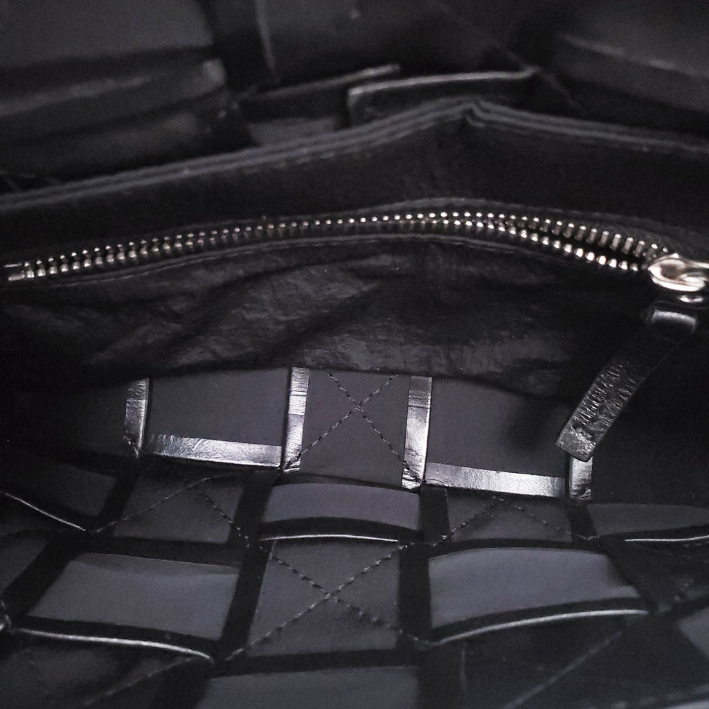 BOTTEGA VENETA BLACK INTRECCIO CASETTE CROSSBODY BAG