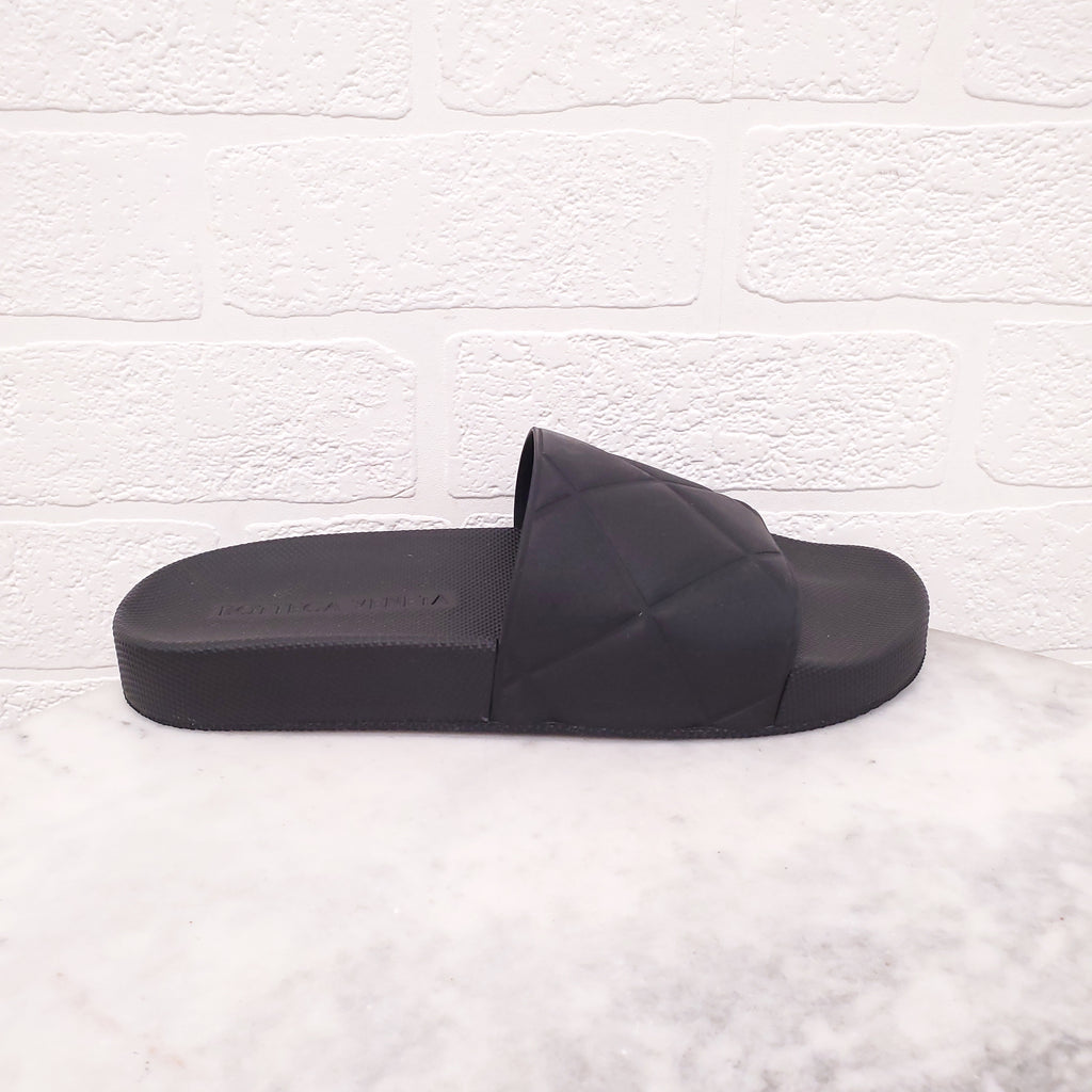 BOTTEGA VENETA BLACK SLIDES - SIZE 38