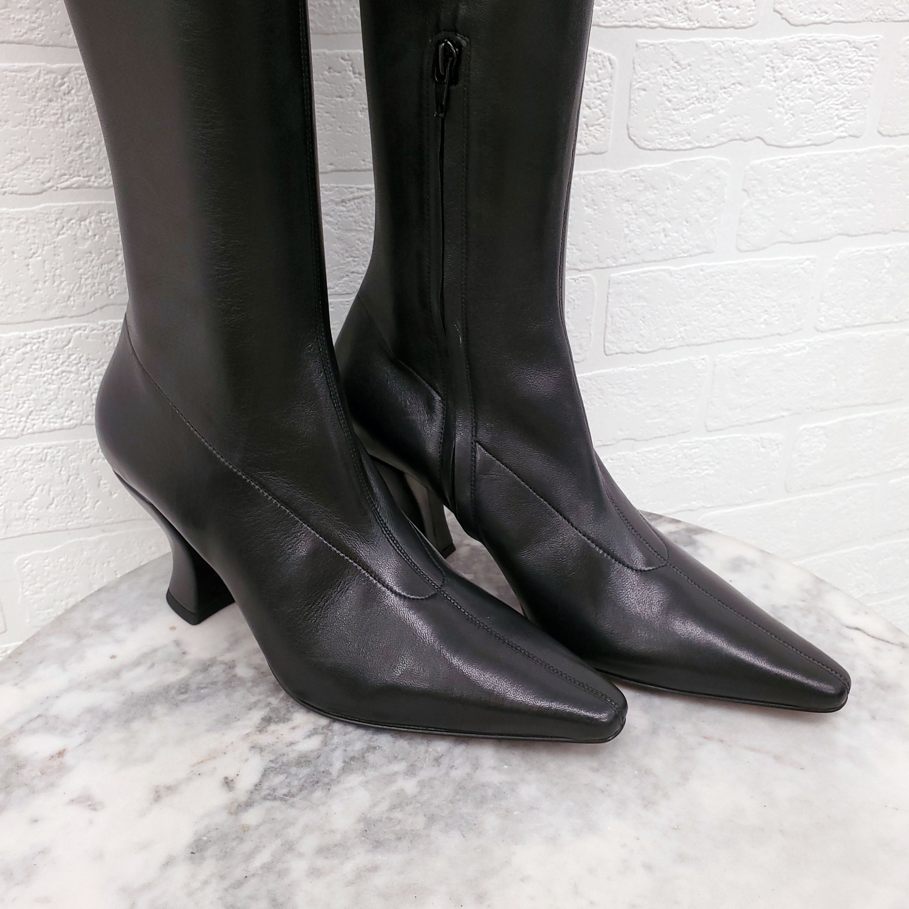 BOTTEGA VENETA BLACK THIGH HIGH POINTED HEELS - SIZE 41