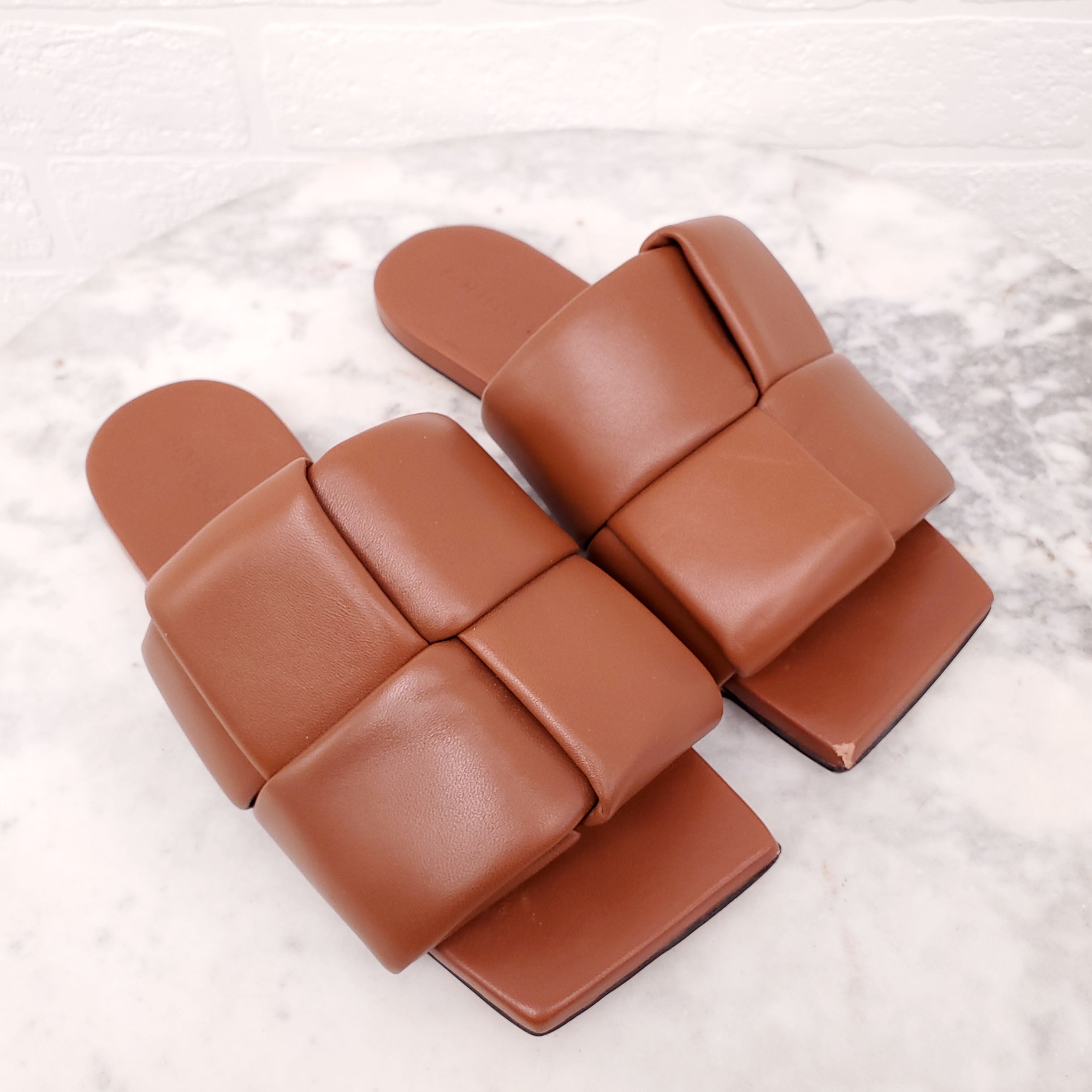 BOTTEGA VENETA BROWN LEATHER SLIDES - SIZE 35.5