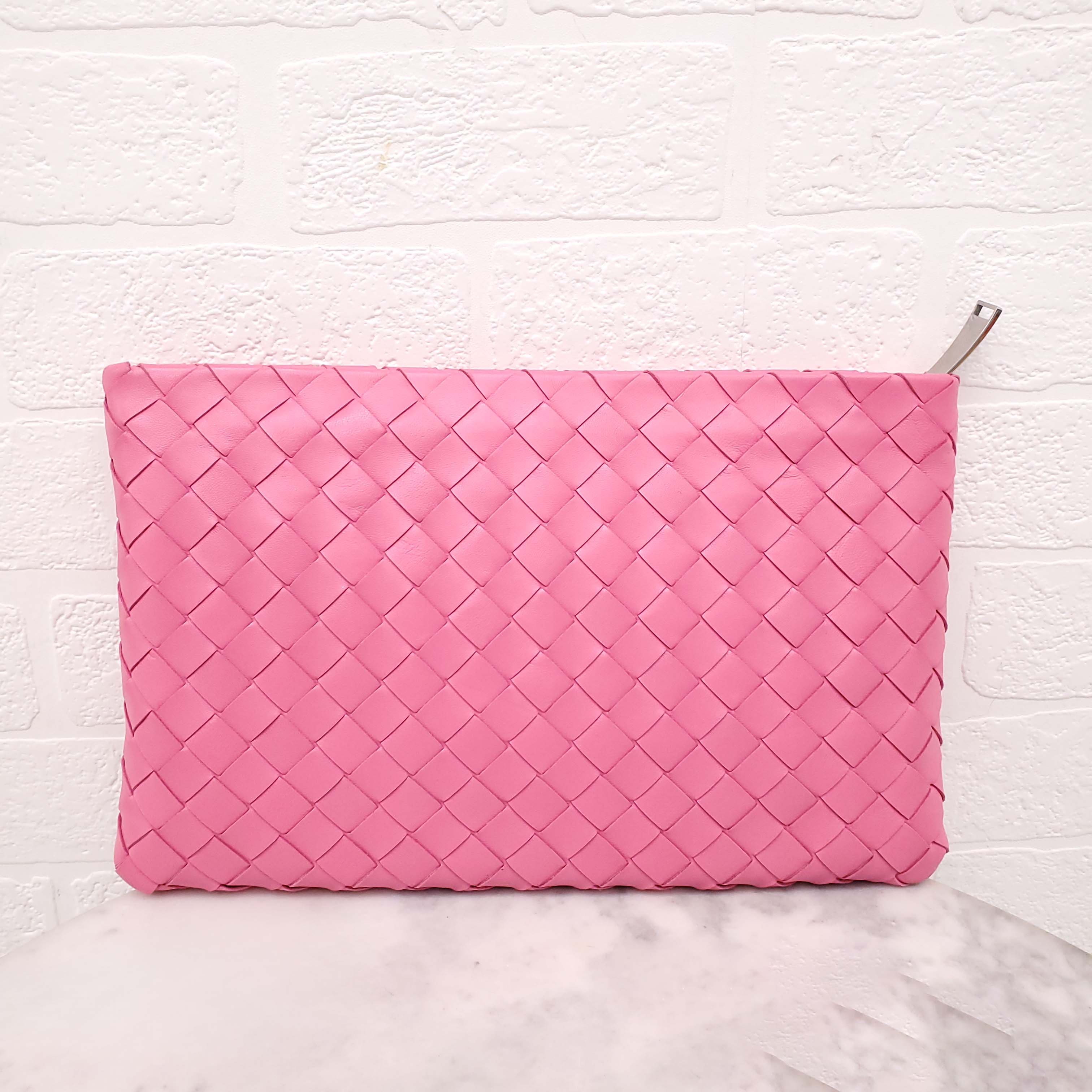 BOTTEGA VENETA INTRECCIATO PINK CLUTCH