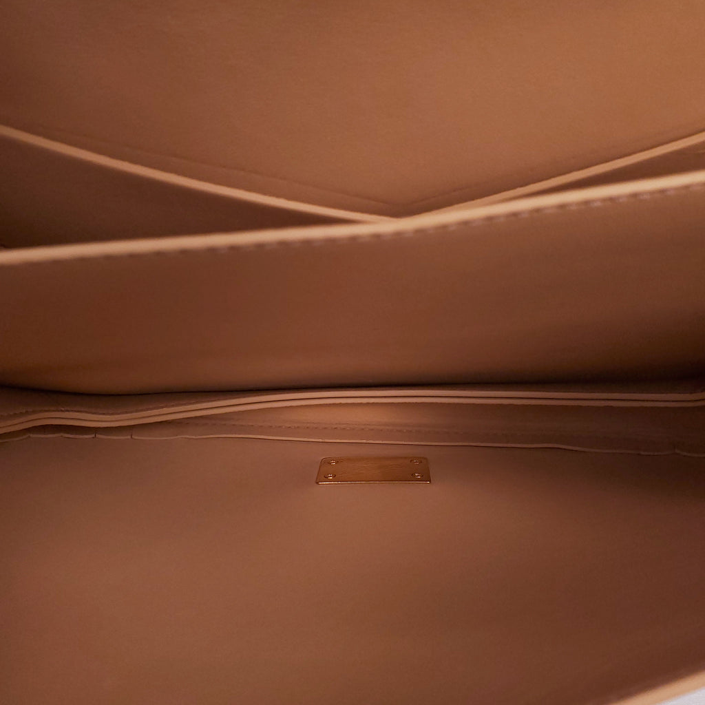 BOTTEGA VENETA NUDE ENVELOPE SHOULDER BAG